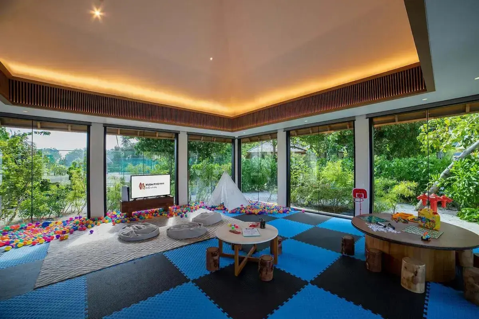 Курорт Kuda Villingili 