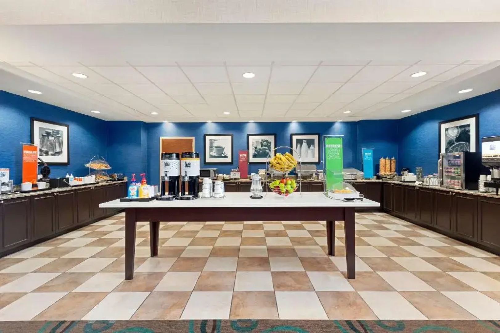 Hampton Inn & Suites Atlanta Airport West/Camp Creek Pkwy
