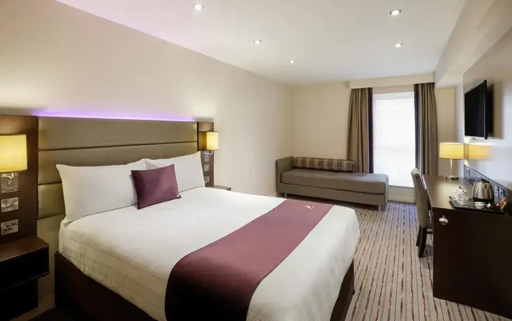 Premier Inn Manchester Salford Quays