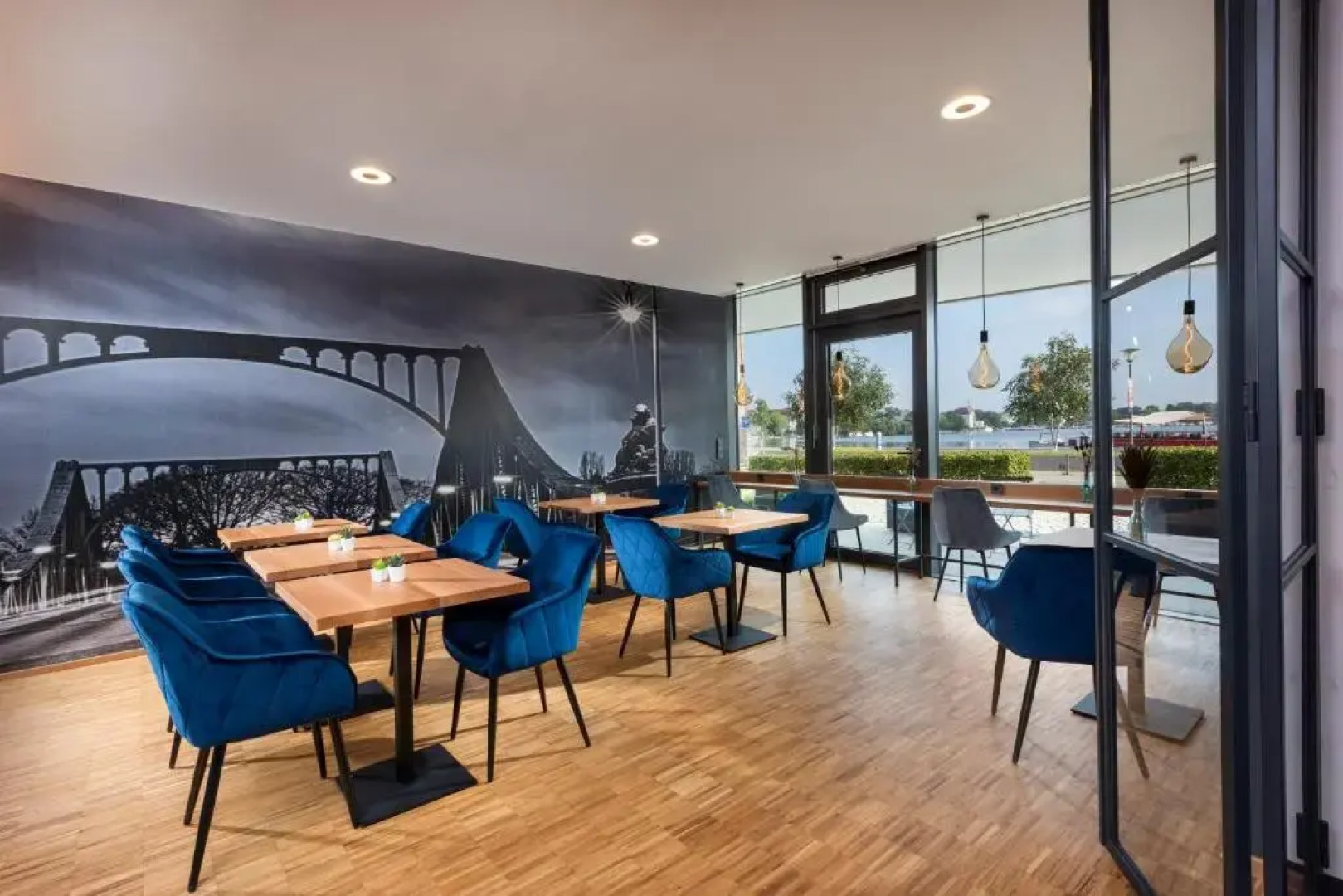 Waveboard Hotel & Boardinghouse