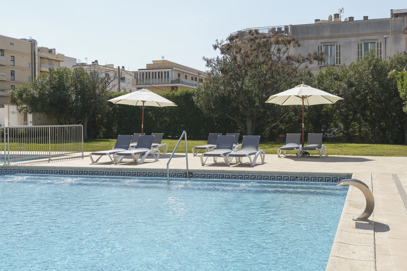 Alua Leo Hotel