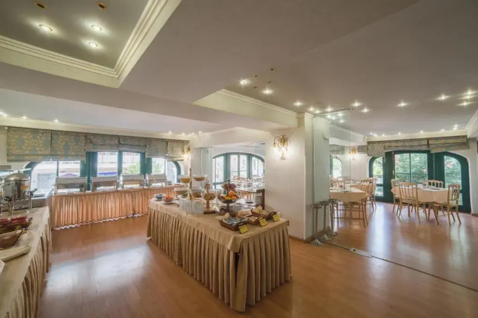 Delphi Art Hotel