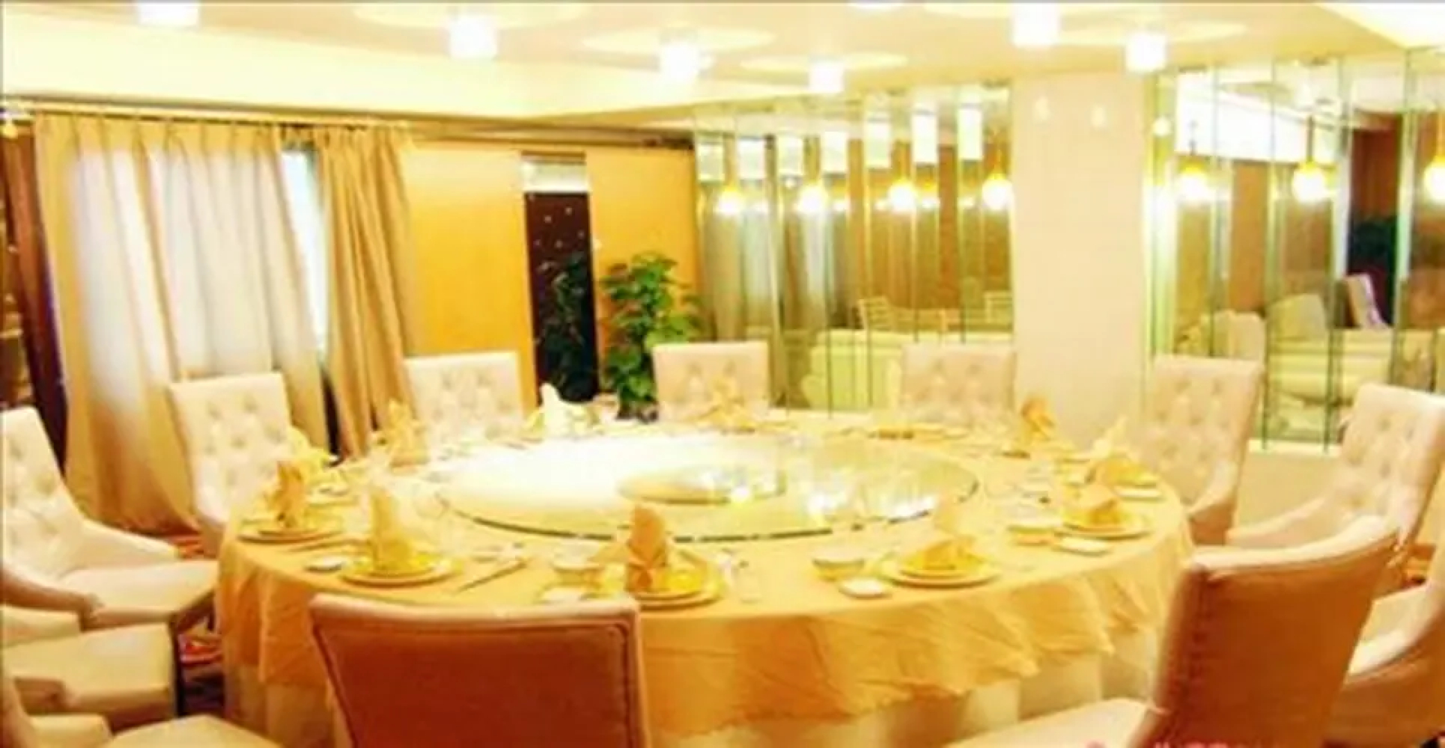 Jiang Xin River View Hotel