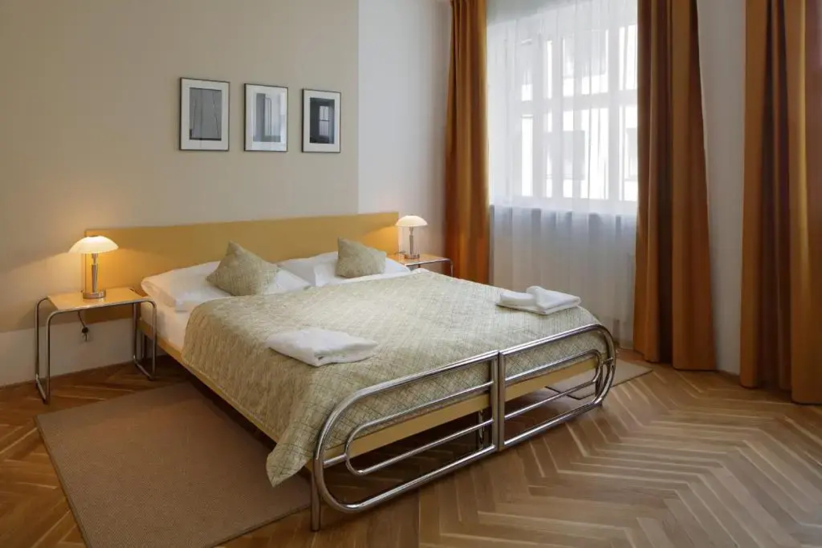Axa Hotel