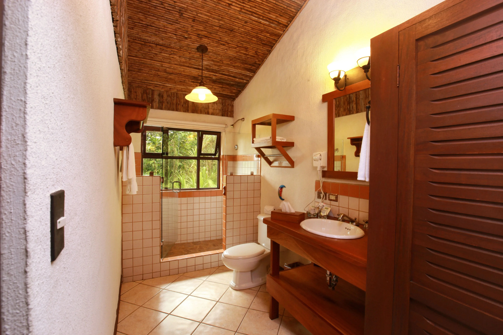 Villa Blanca Cloud Forest Hotel + Retreat