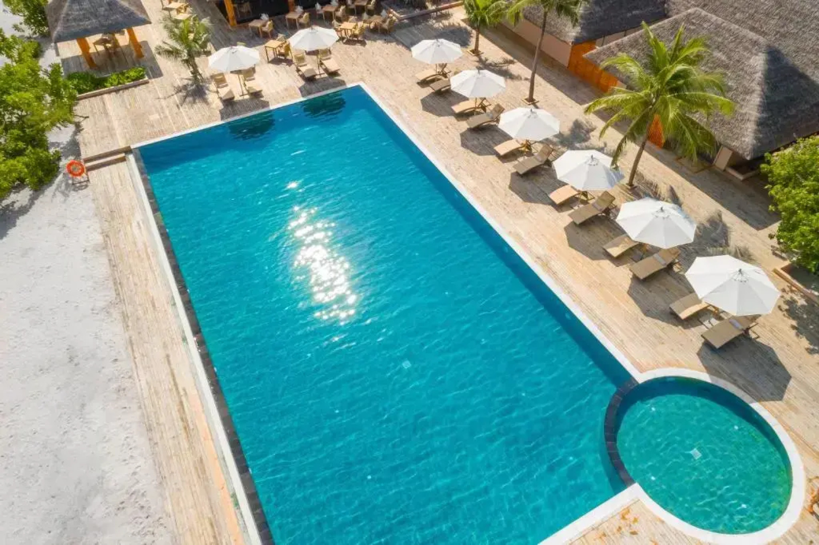 Kudafushi Resort and Spa