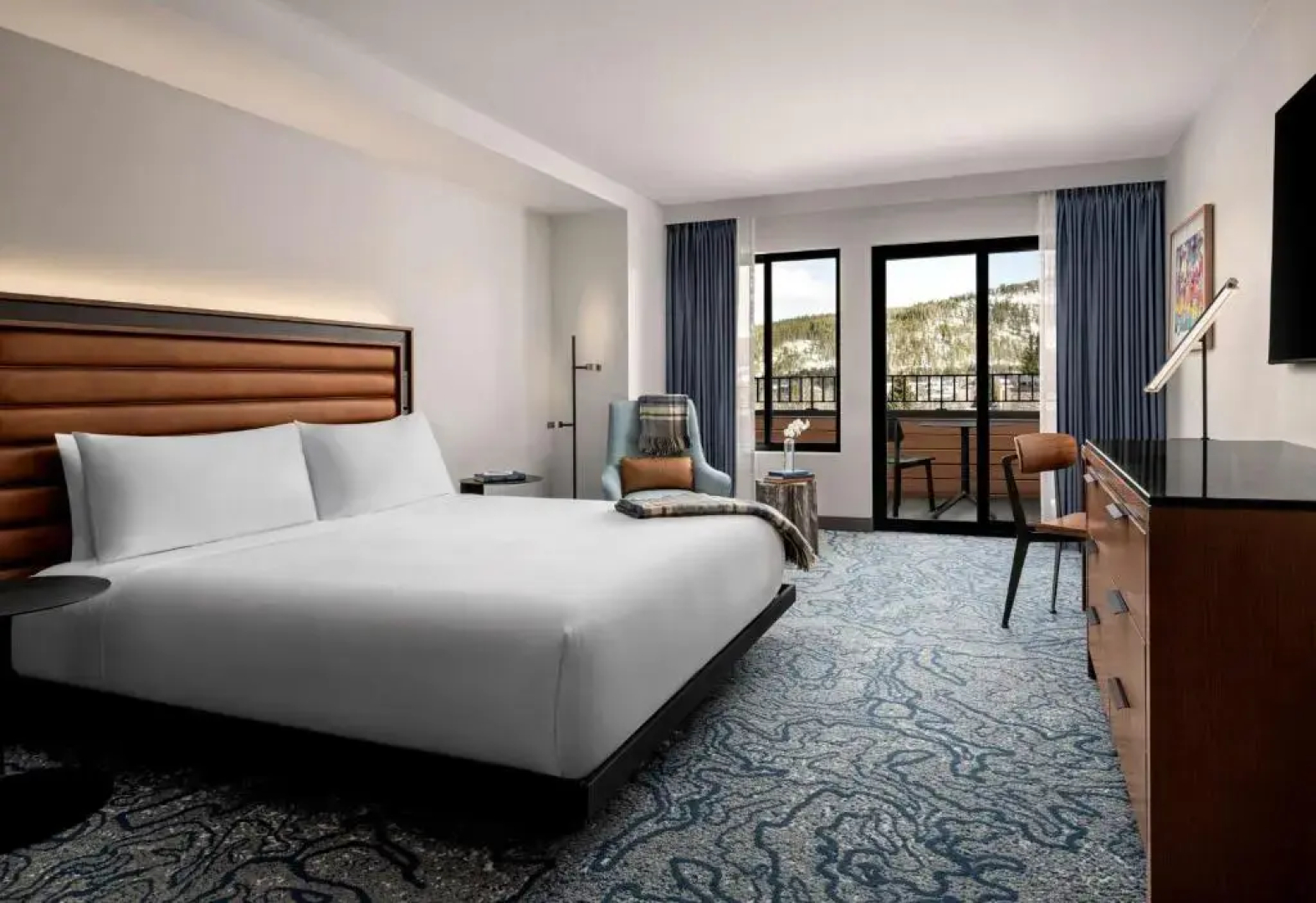 Hotel Alpenrock Breckenridge, Curio Collection by Hilton