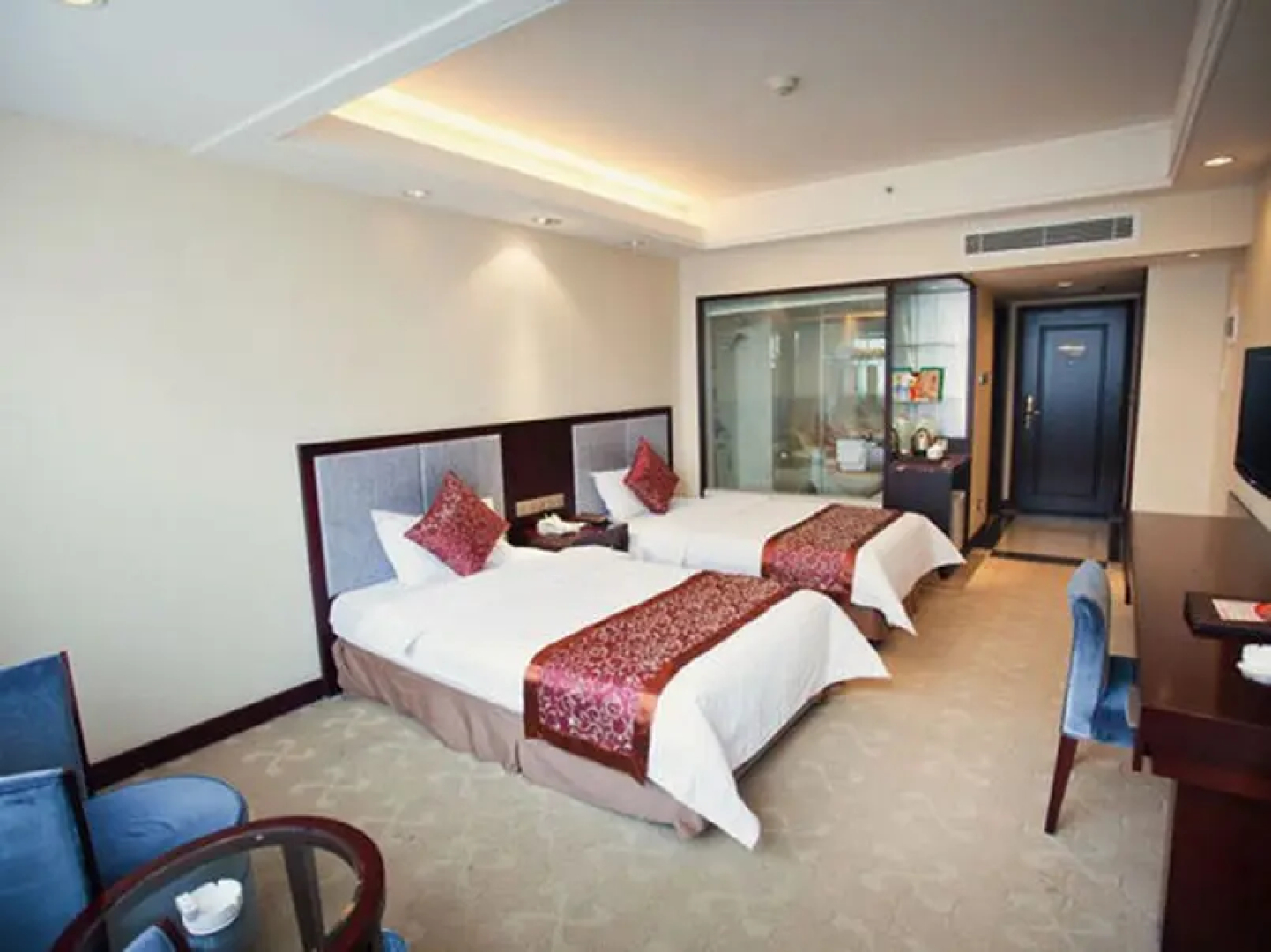 Riverside International Hotel