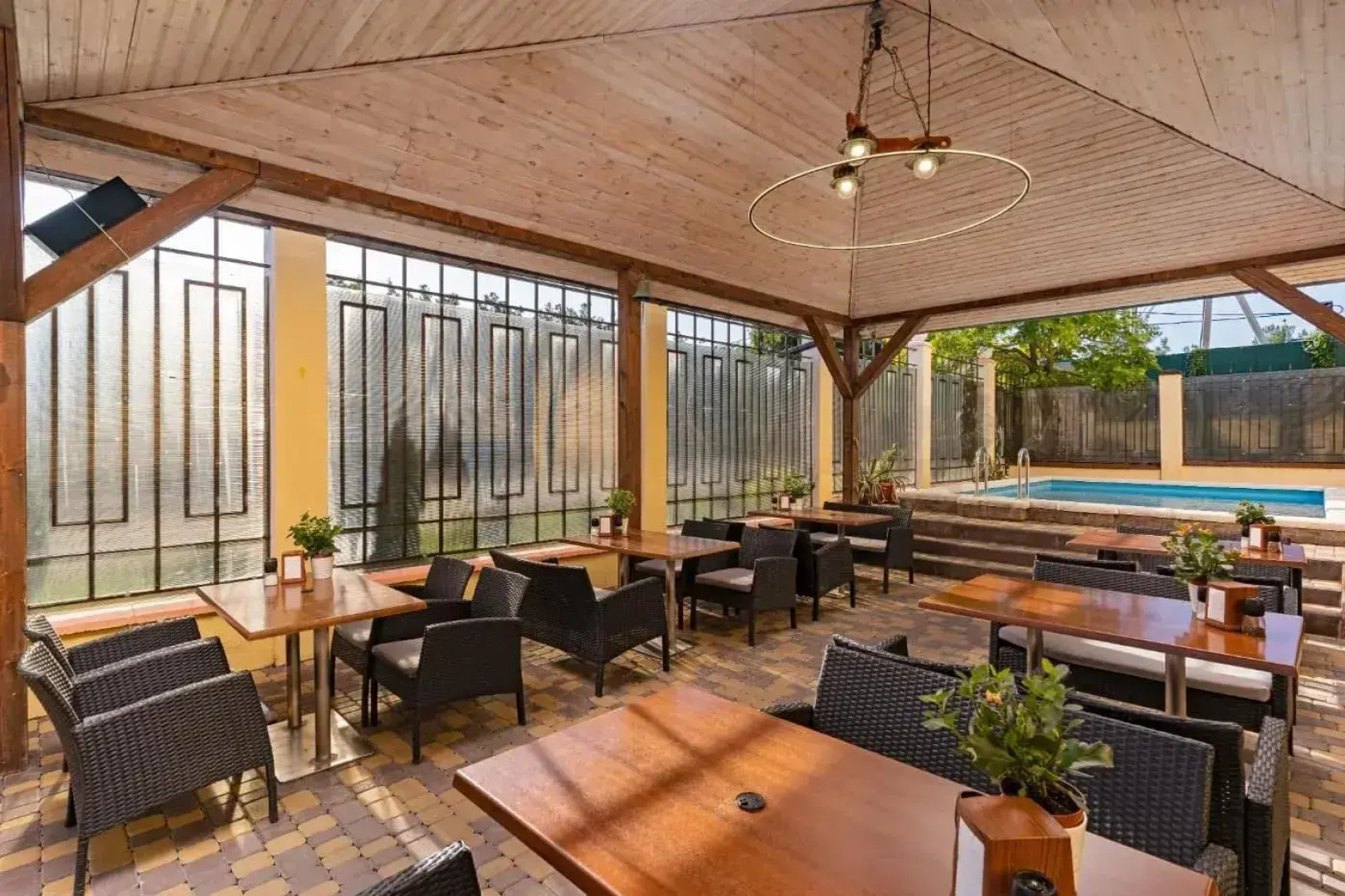 Yuzhniy Polus Guest House