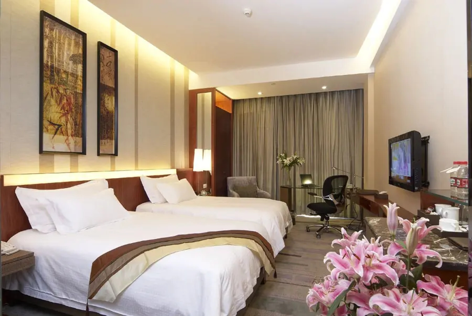 PHIREN Hotel Anji Jiuzhou Changshuo Plaza, Anji