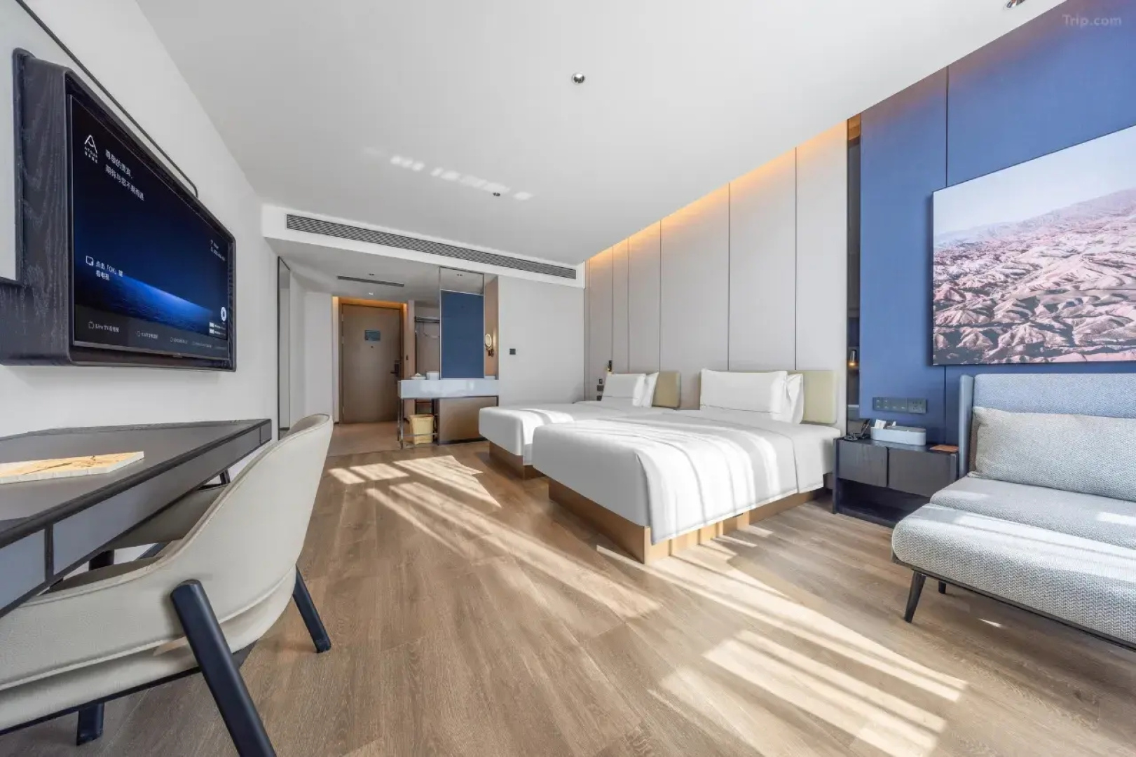 Jinan Laiwu Atour Hotel