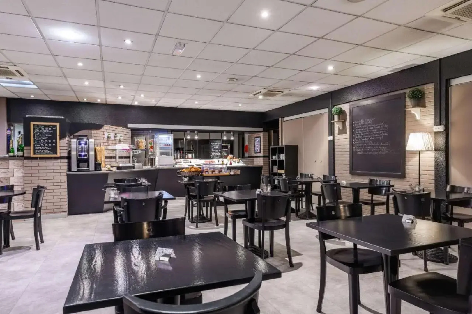 Comfort Hotel Orleans Saran