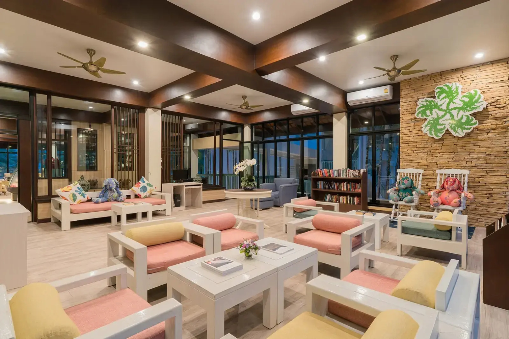 The Briza Beach Resort Khaolak