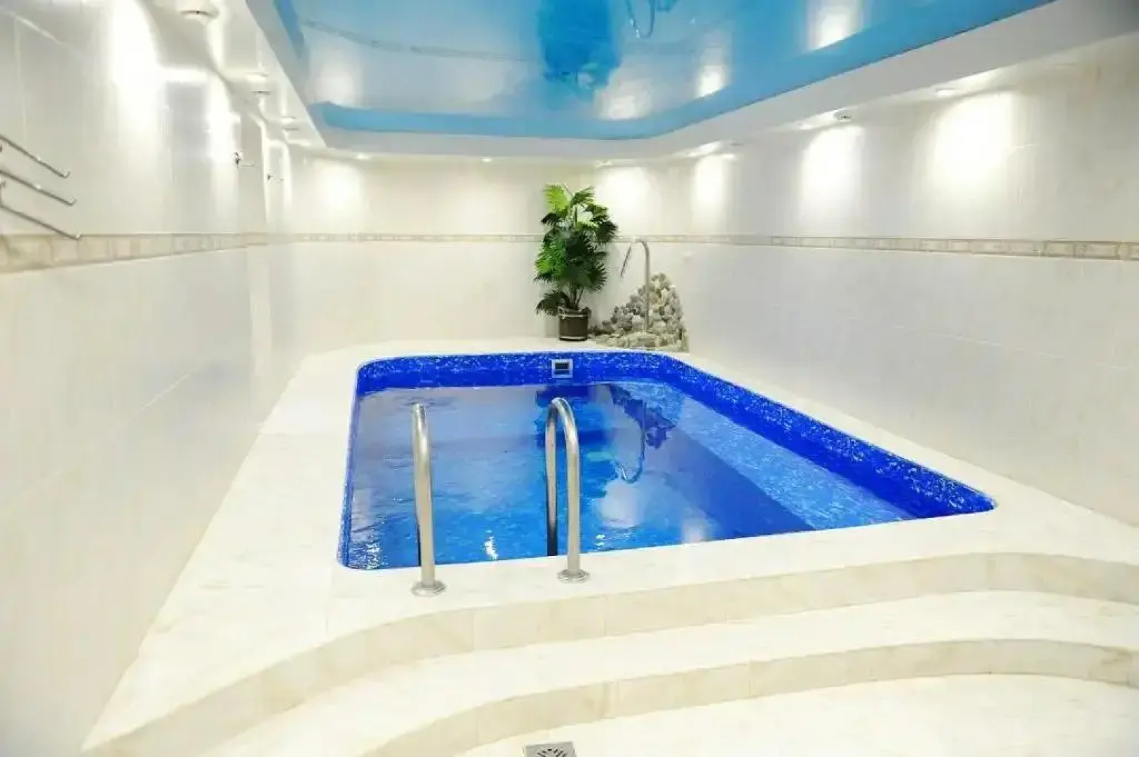 VIP House