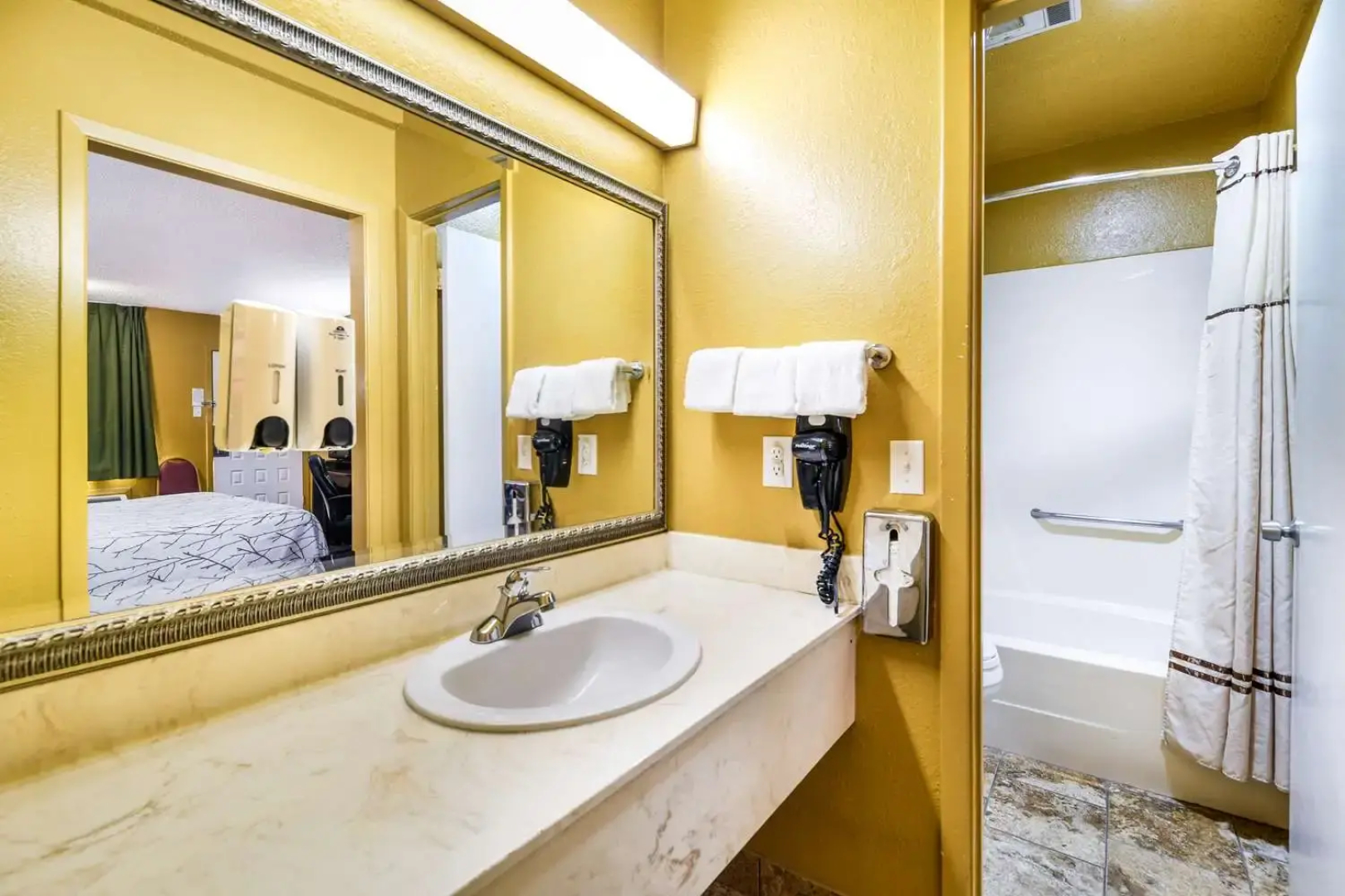 Americas Best Value Inn Bonham
