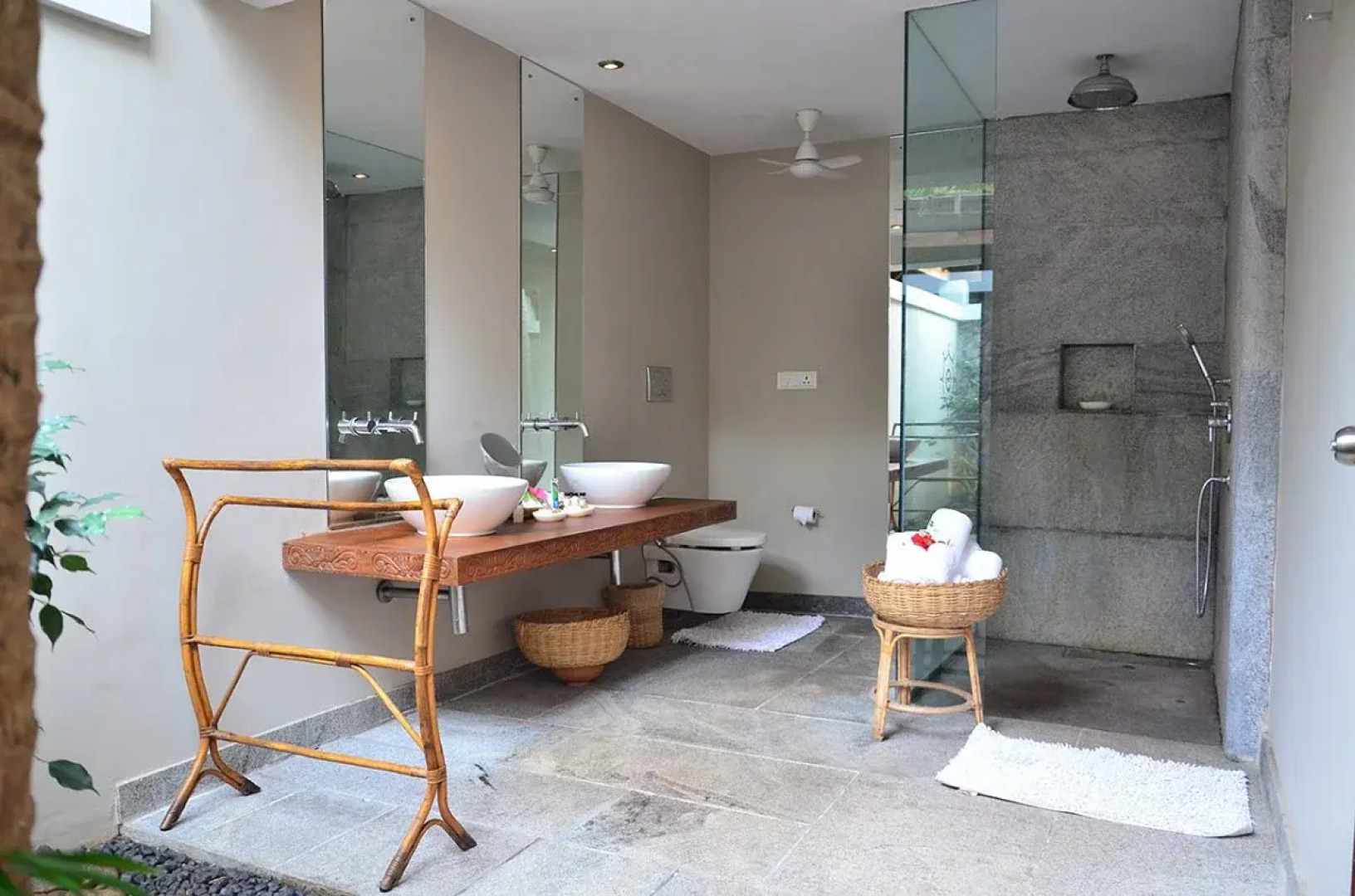 Neeleshwar Hermitage