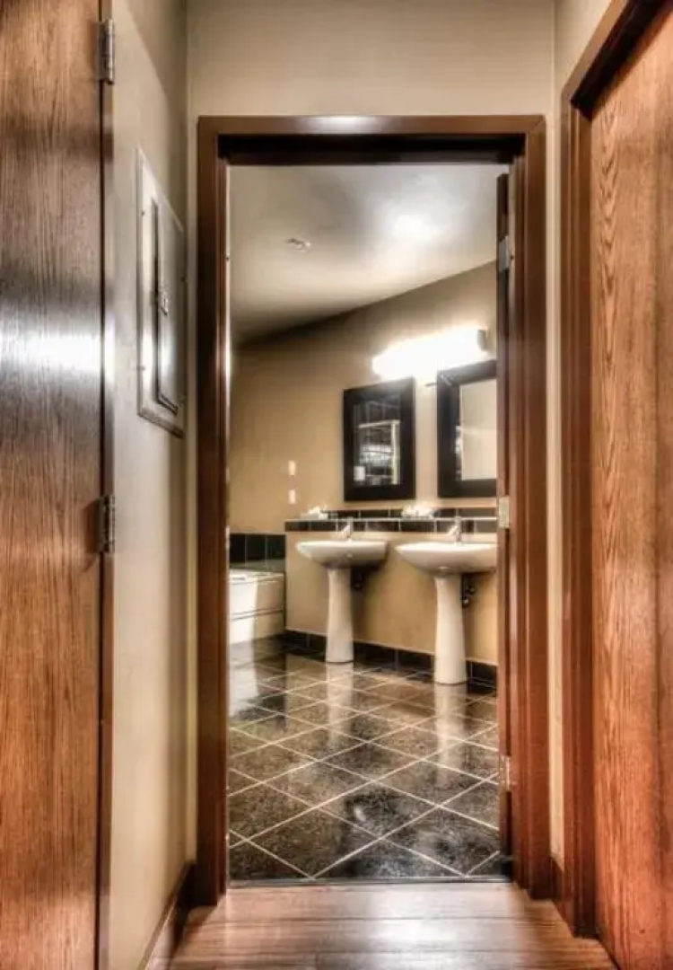 Grand Inn & Residence (ex. Podollan Rez-idence Grande Prairie) 