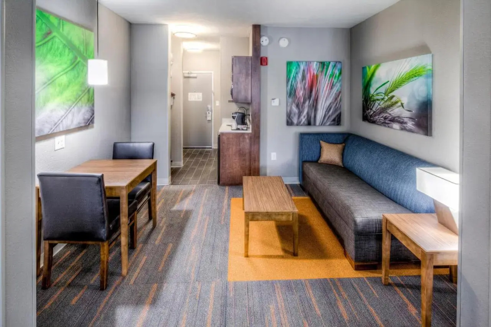 Holiday Inn Express & Suites Cleveland West - Westlake by IHG
