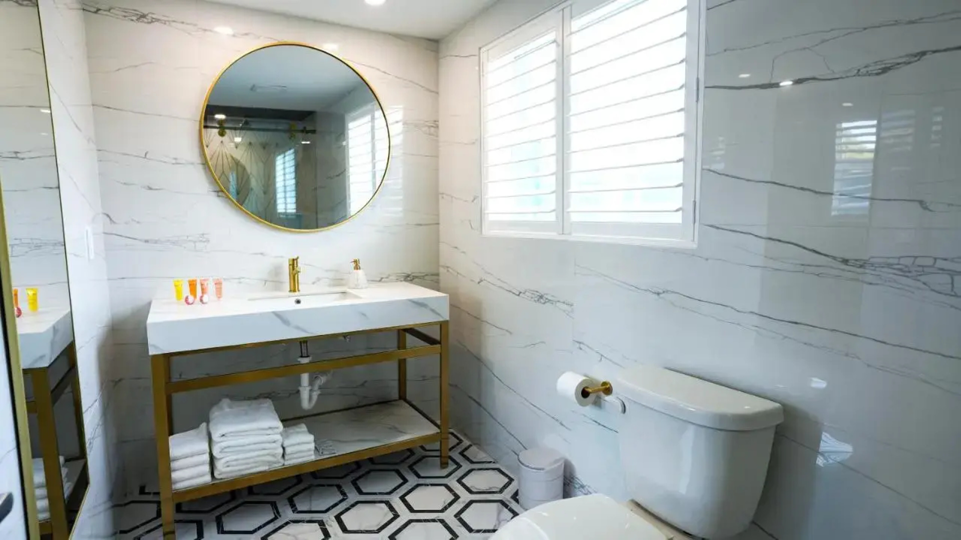Ivory Sands Beach Suites
