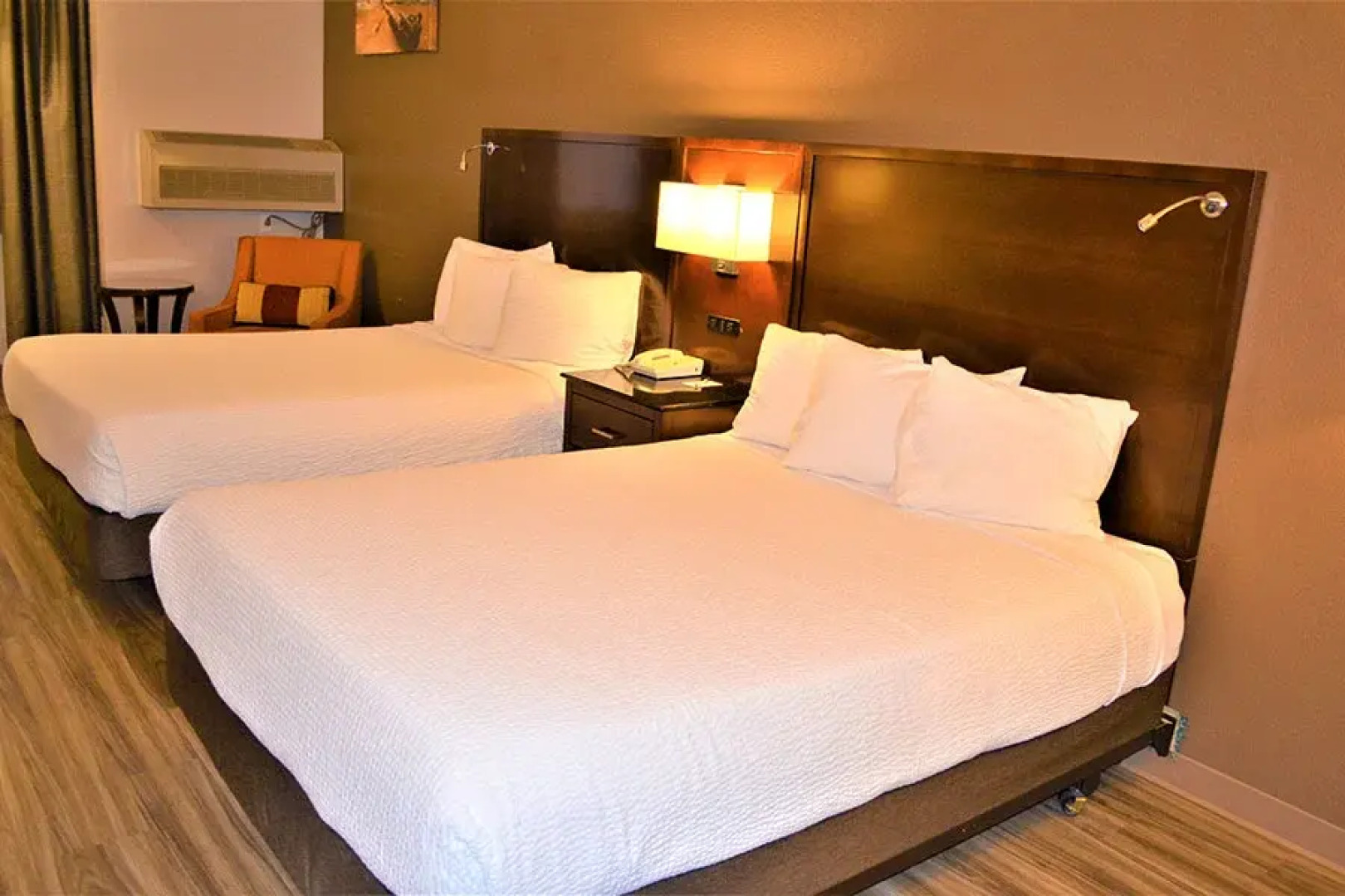 The Ashley Inn & Suites