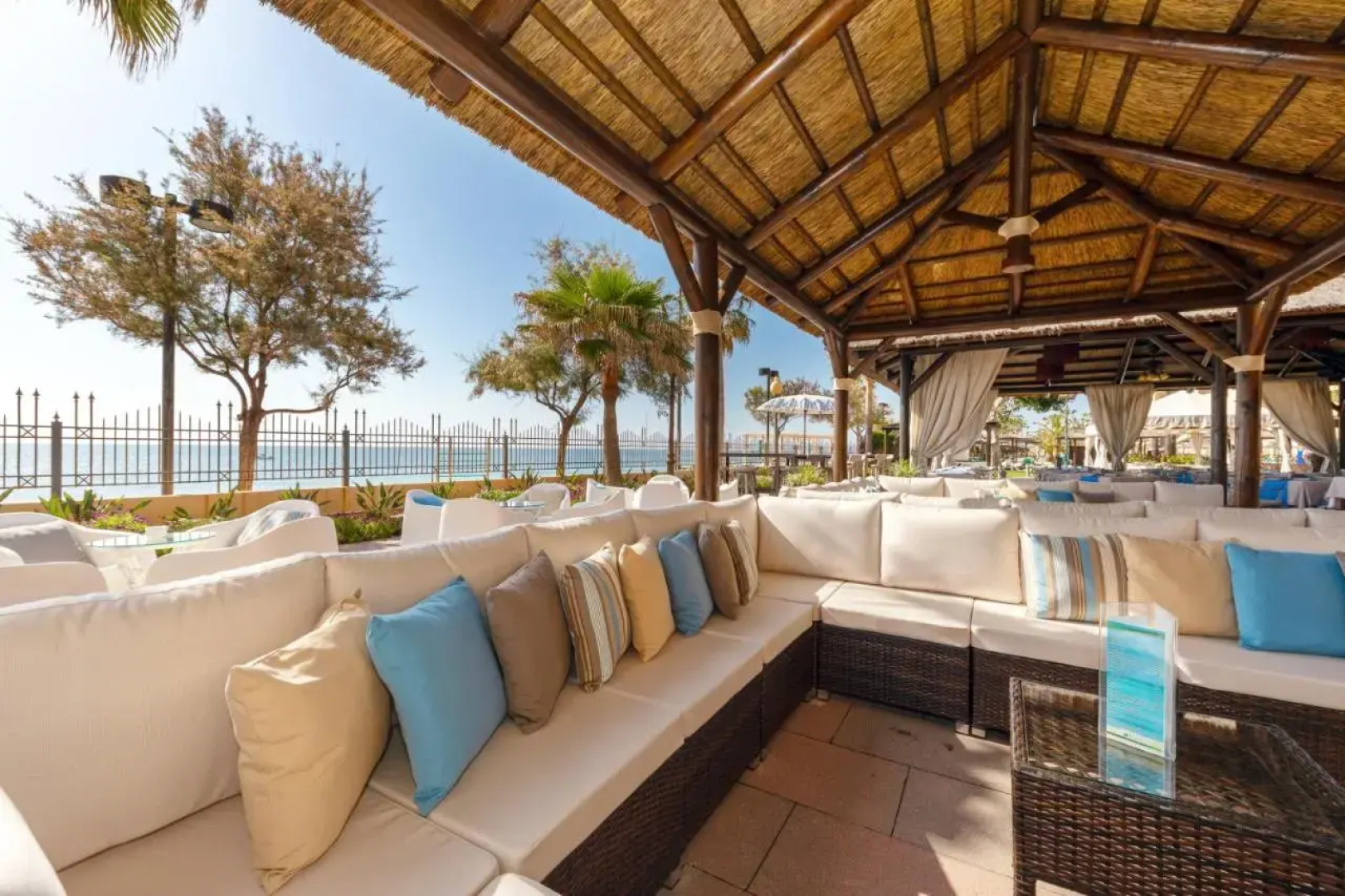 Отель IPV Palace & Spa