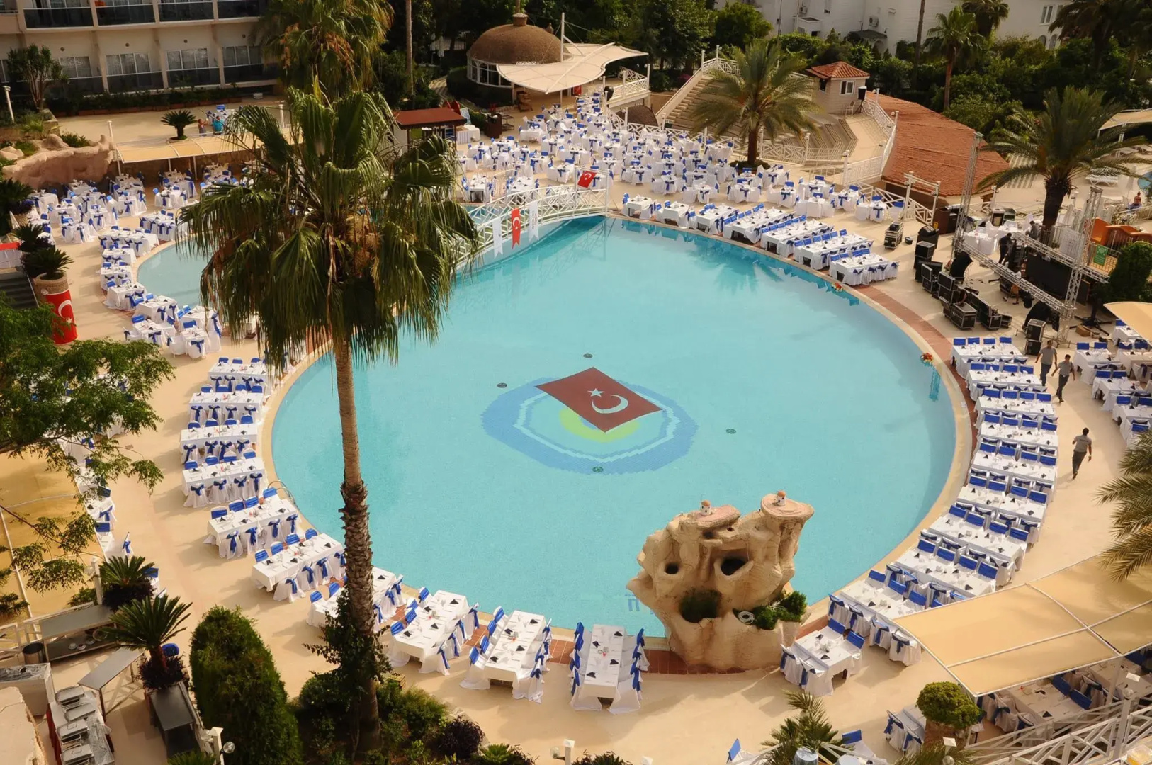 Corolla Hotel