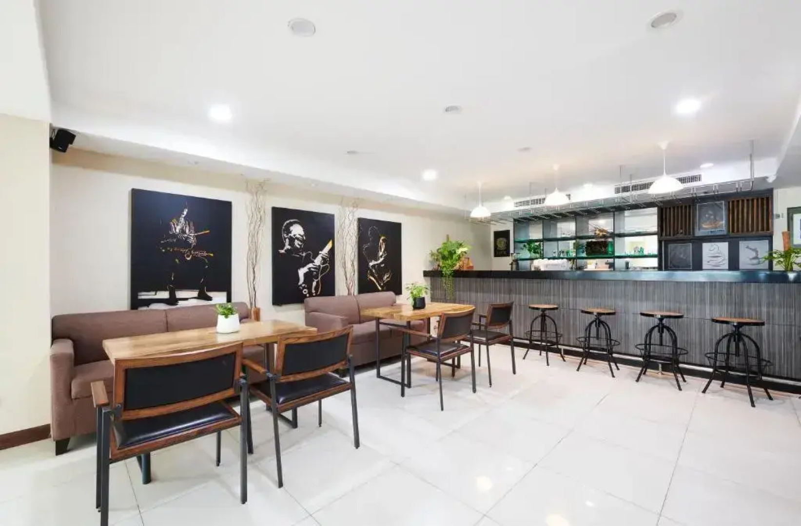 Adelphi Pattaya