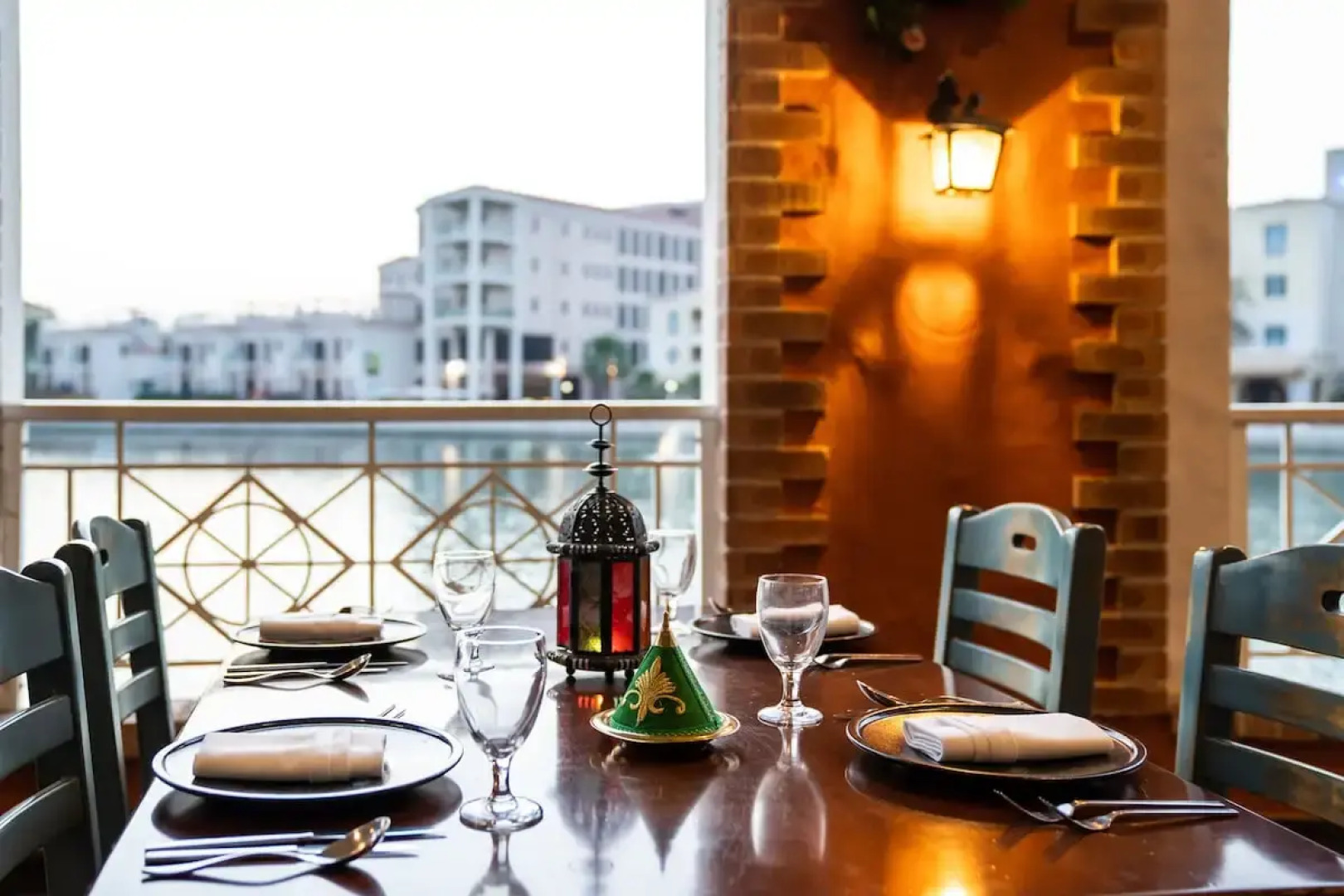 Отель Millennium Lakeview