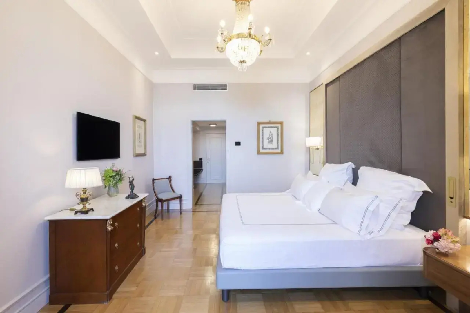 Grand Hotel Parkers