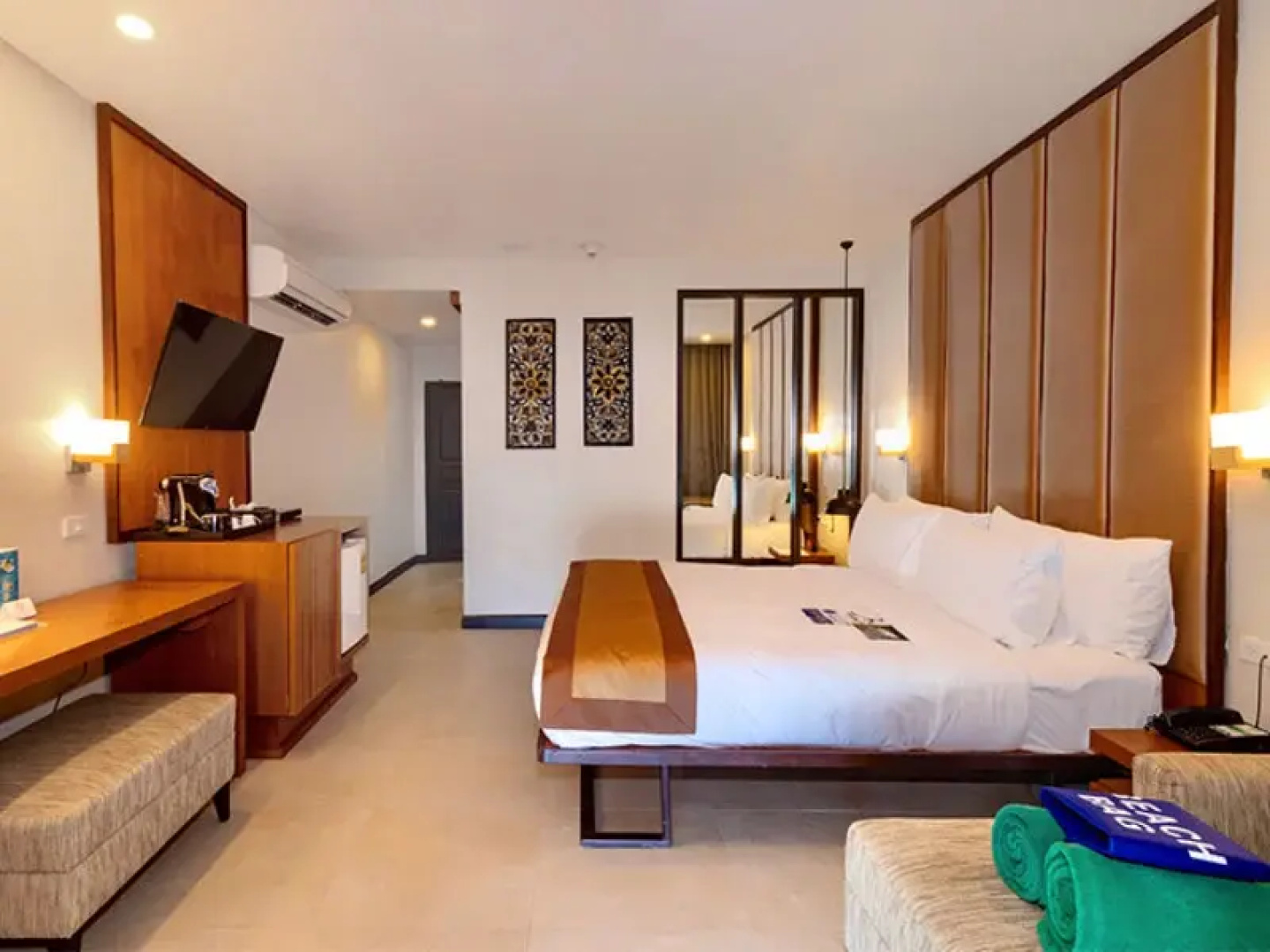 Phi Phi Holiday Resort – SHA Extra Plus