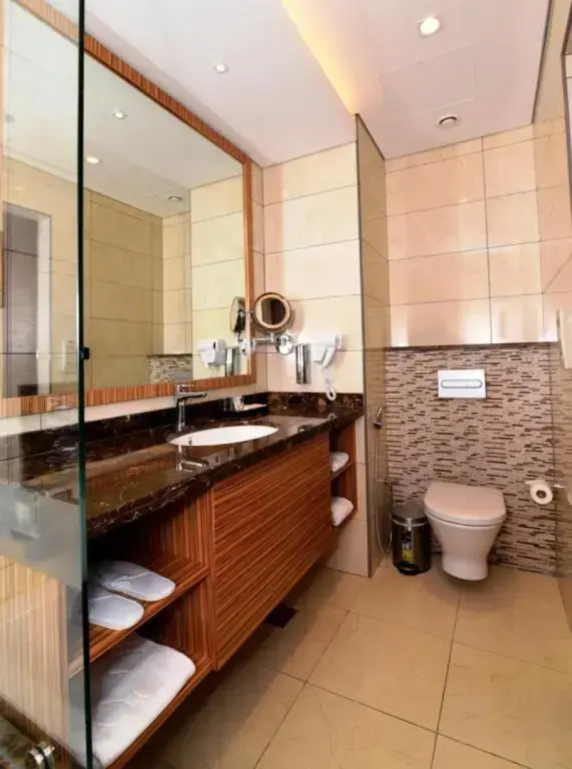 Best Western Plus: Pearl Creek Hotel