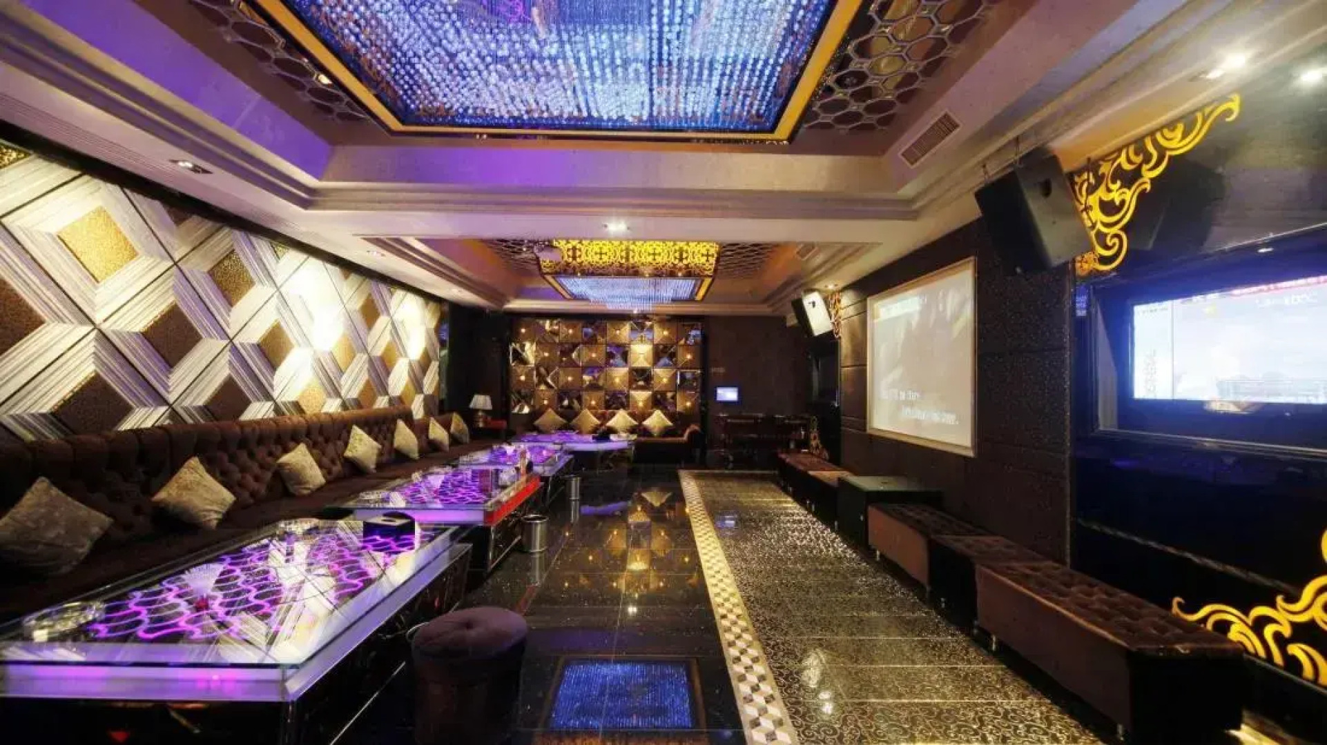 Royal Prince Hotel