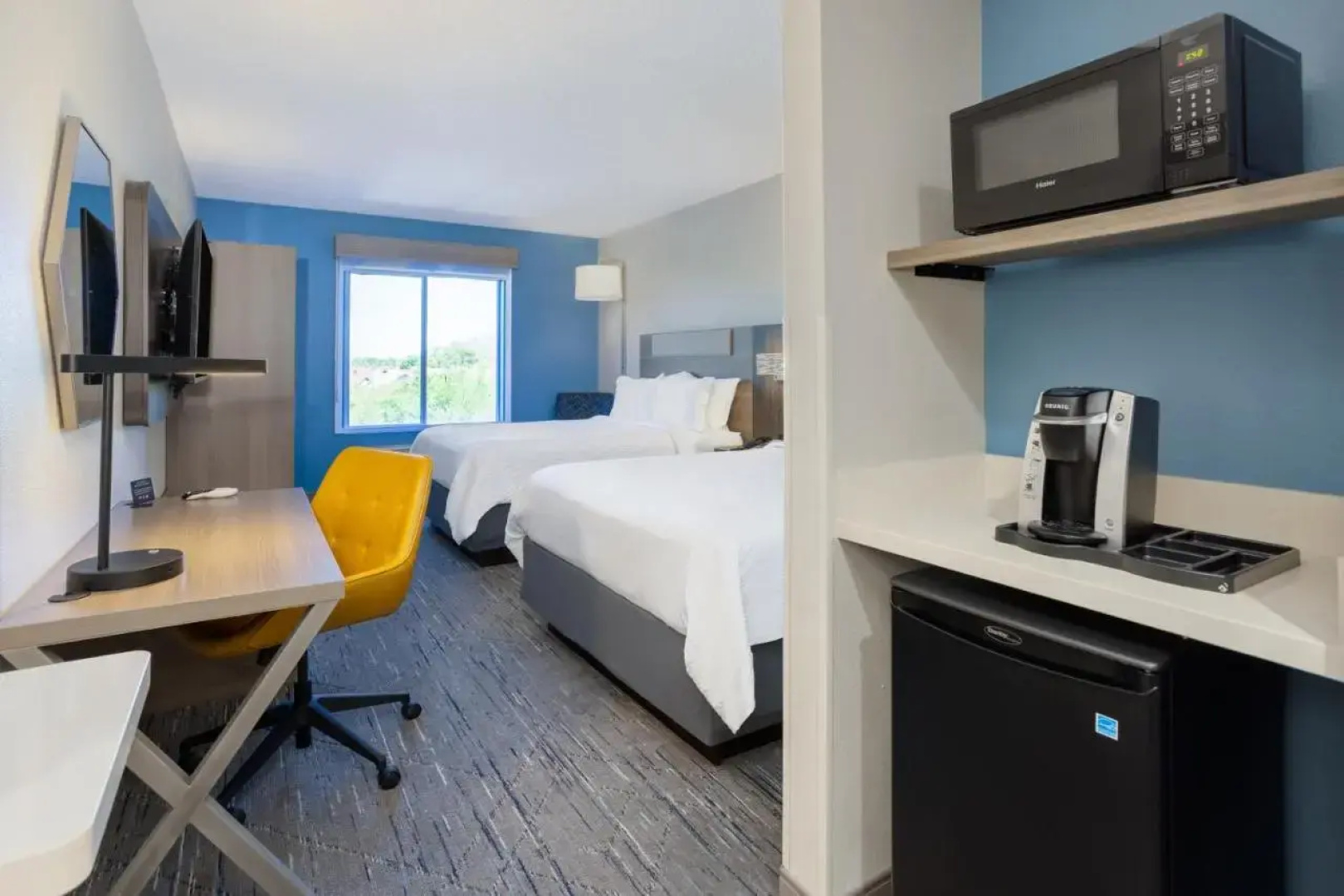 Holiday Inn Express Hotel & Suites New Tampa I-75 by IHG