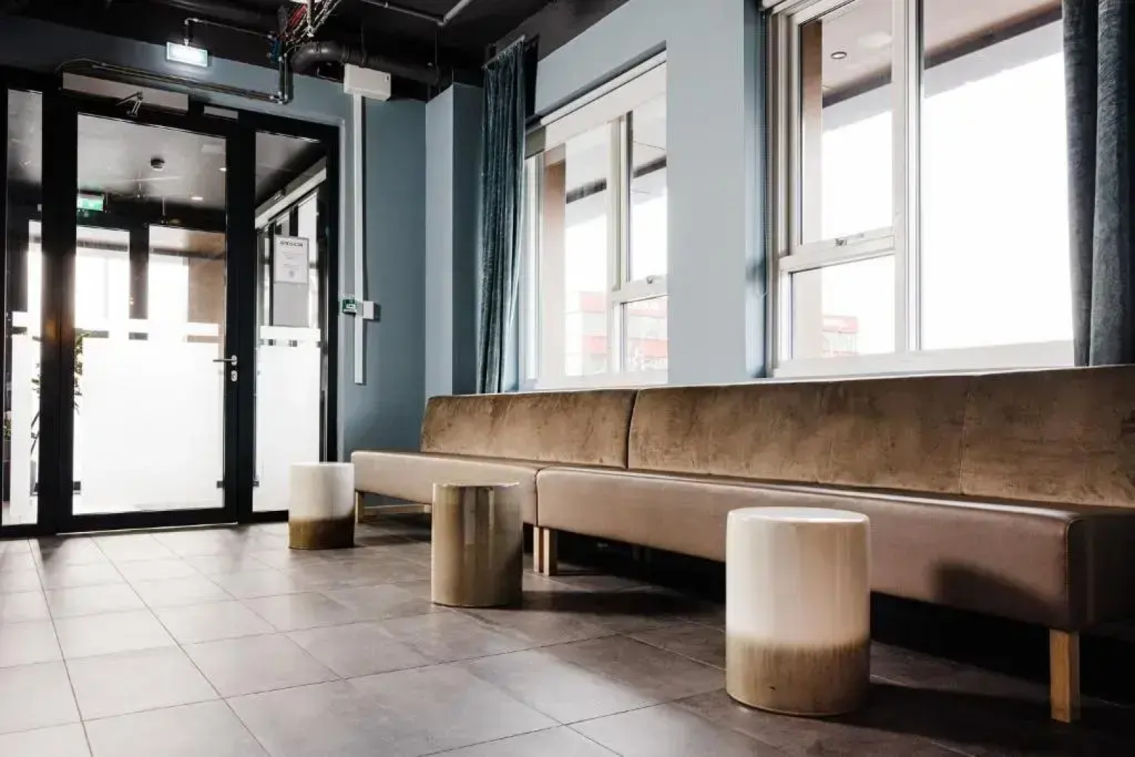 Отель Oddsson Midtown 