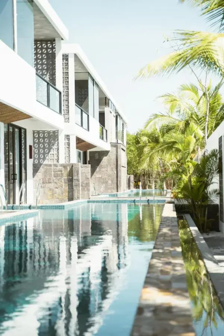 Long Set Resort