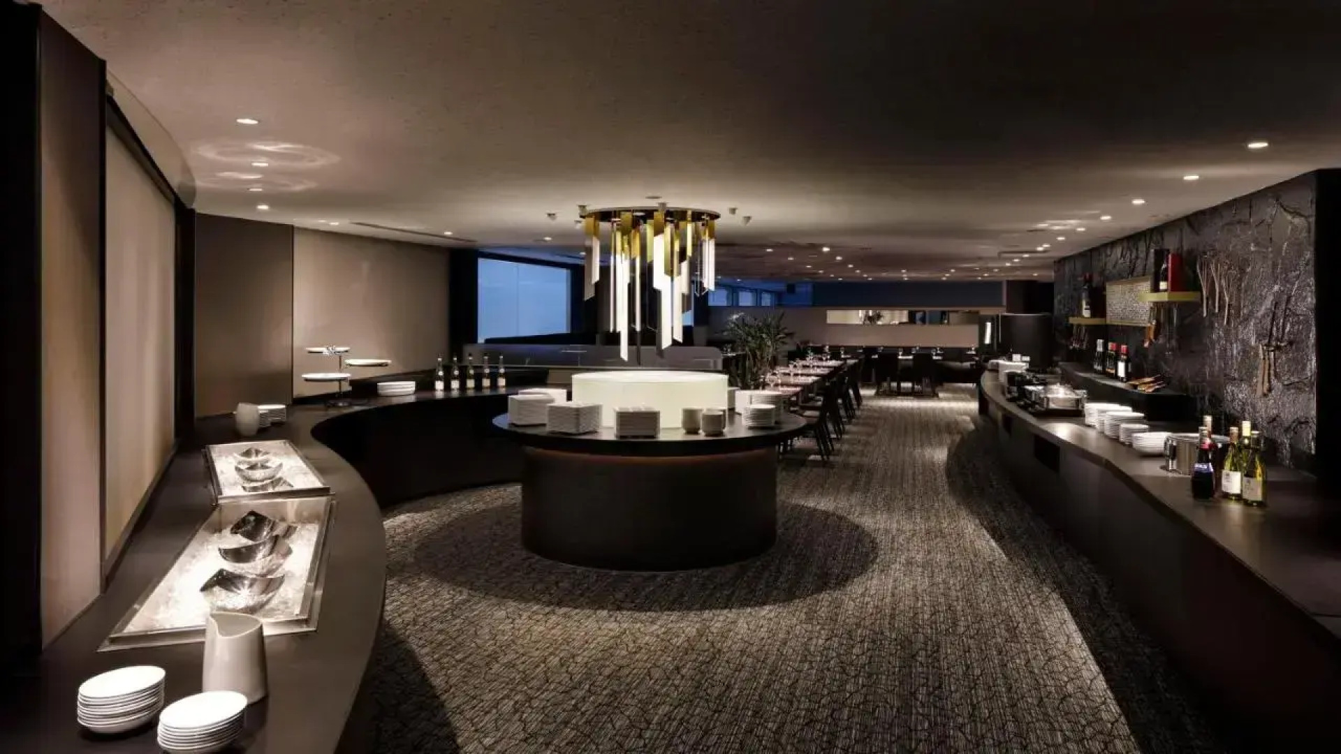 RIHGA Royal Hotel Osaka, Vignette Collection by IHG