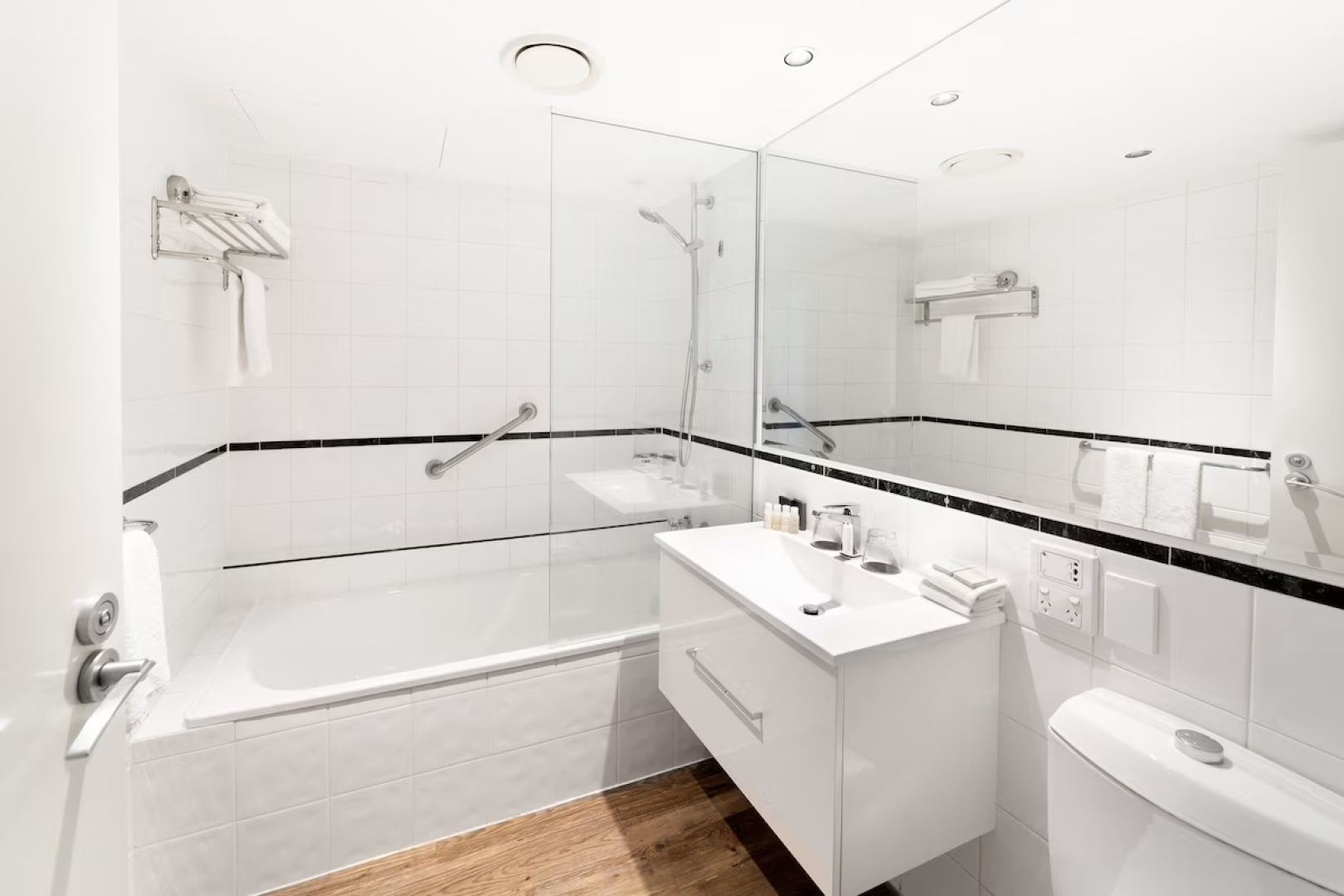 voco Gold Coast by IHG