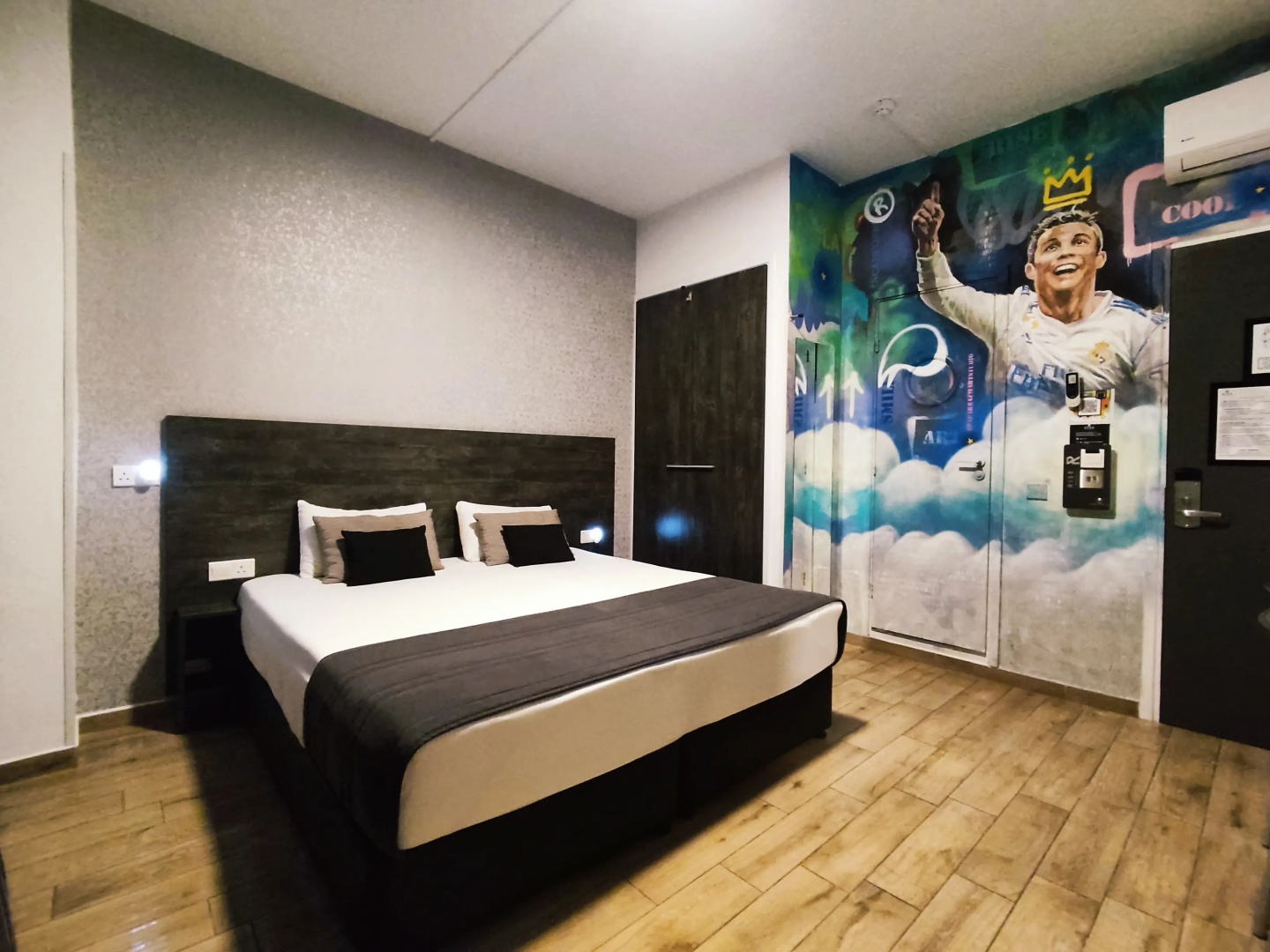 Rise Urban Art Hotel