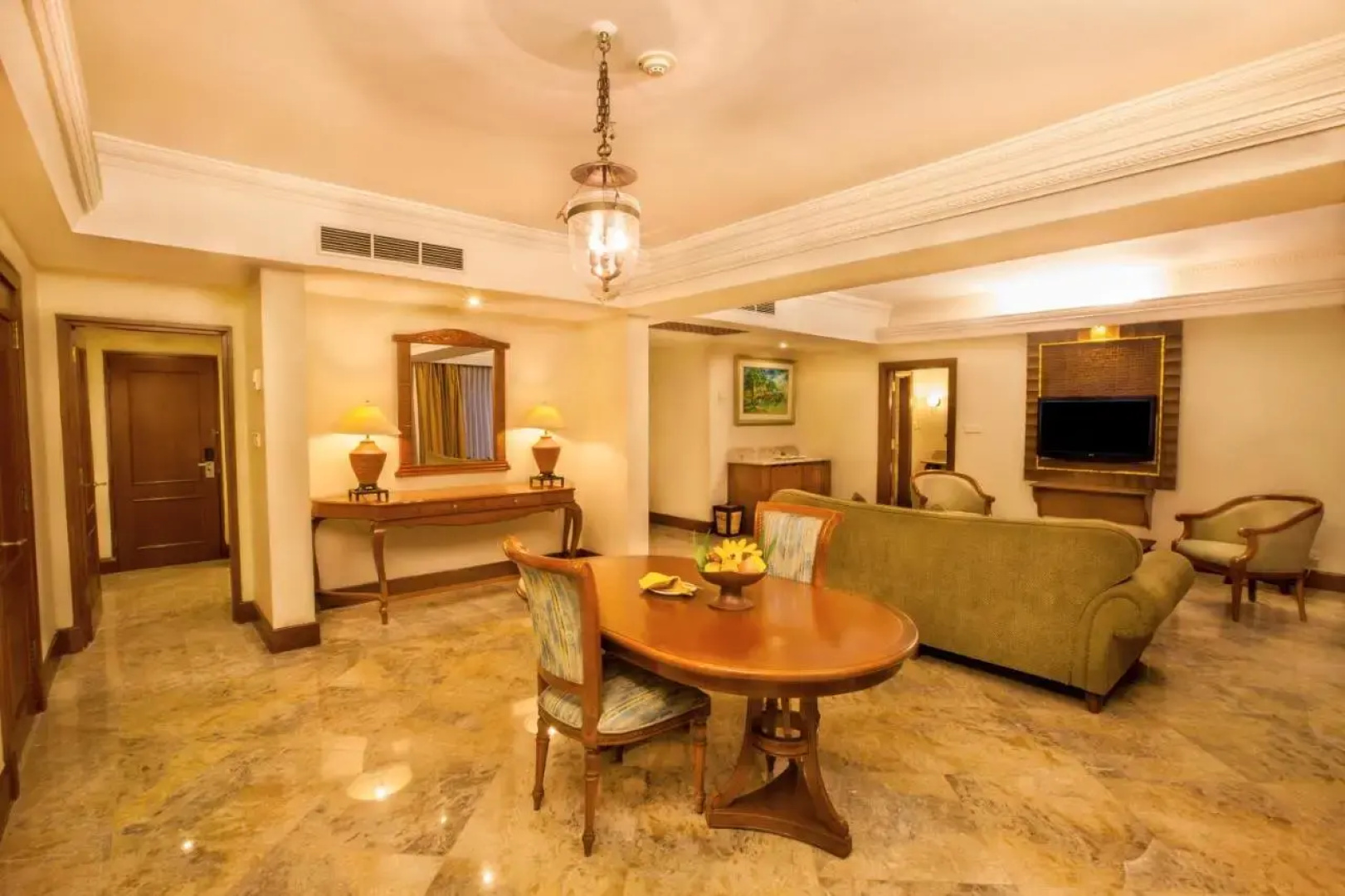 Lorin Solo Hotel