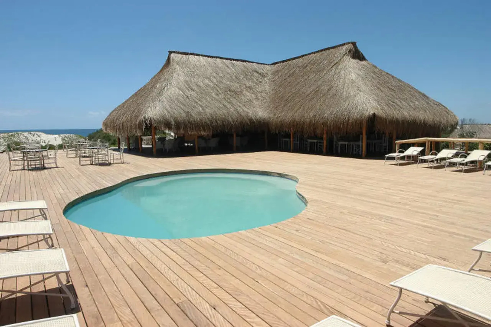 Nyati Beach Lodge