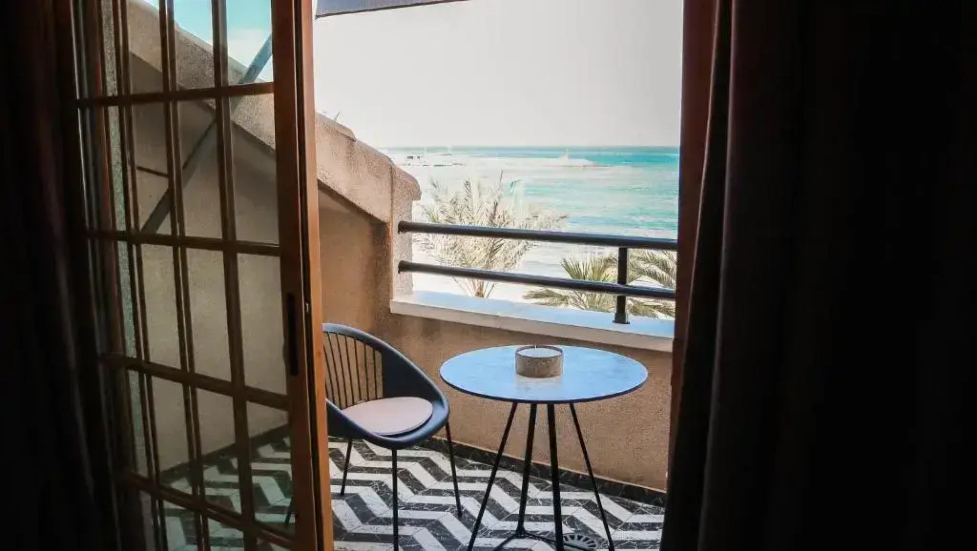 JovA Hotel