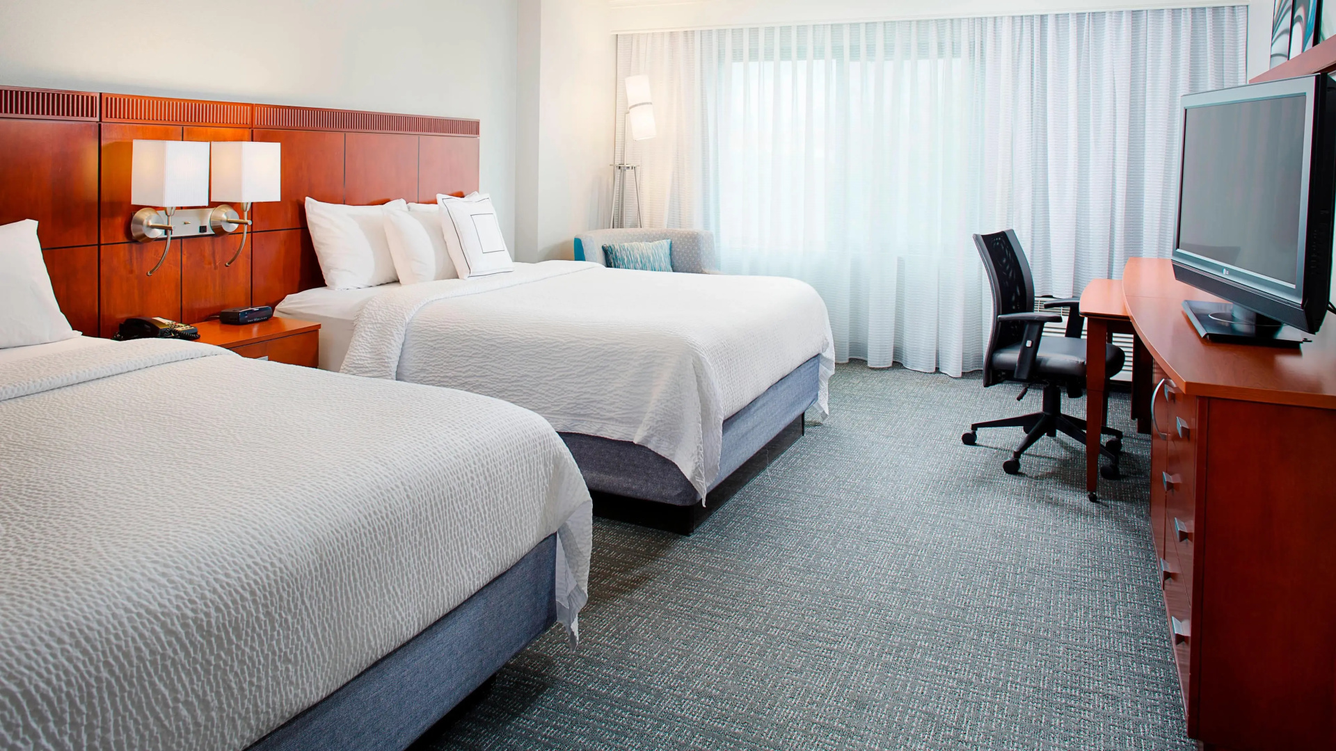 Courtyard by Marriott Roanoke Airport