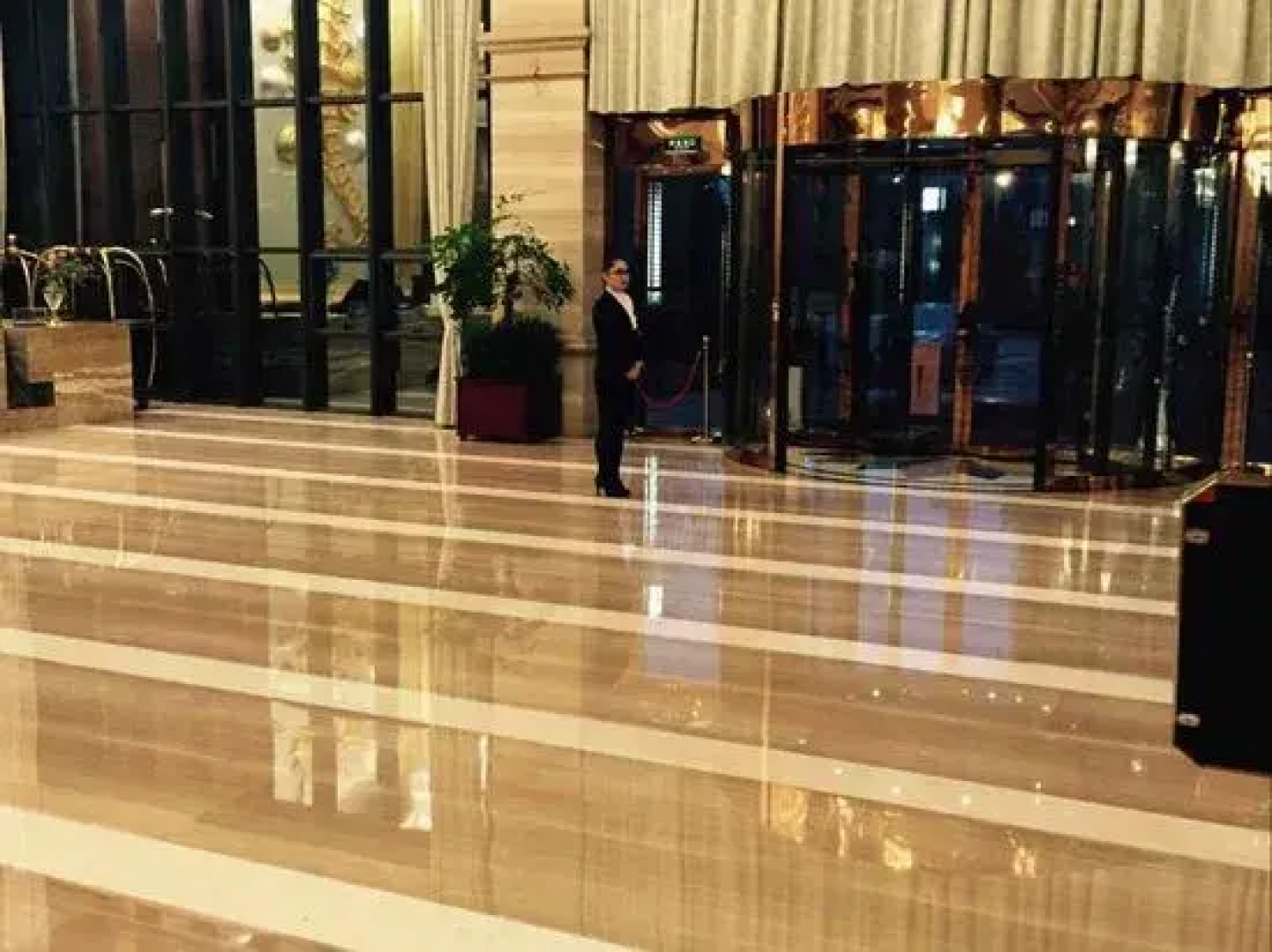 Ningbo East Shipu Hotel