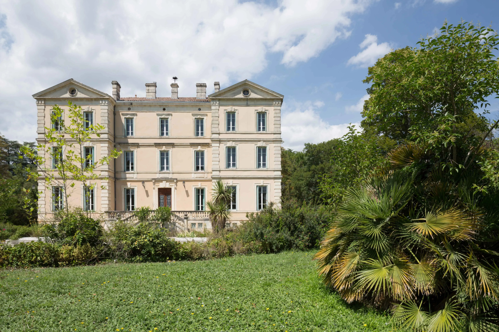 Chateau De Montcaud