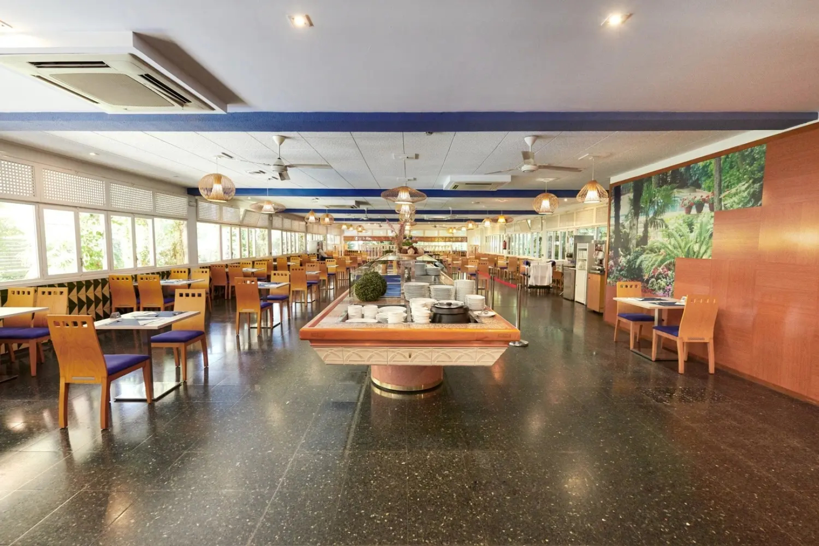 Отель Checkin Blanes