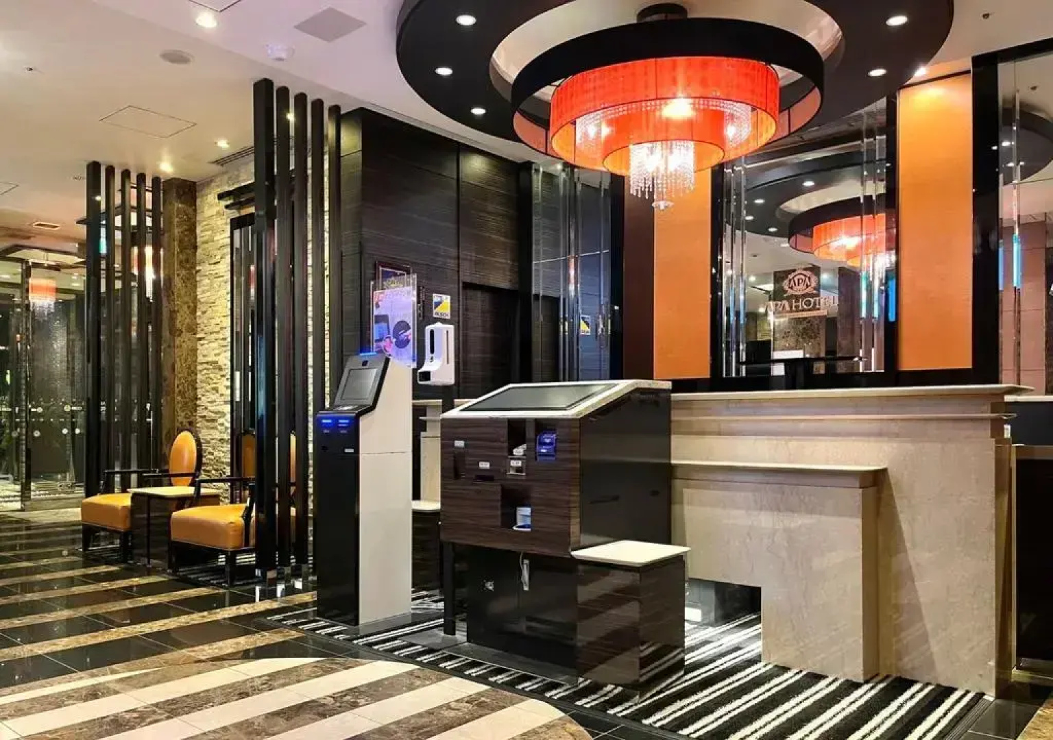 Отель Apa Hotel Kanda Jimbocho Ekihigashi