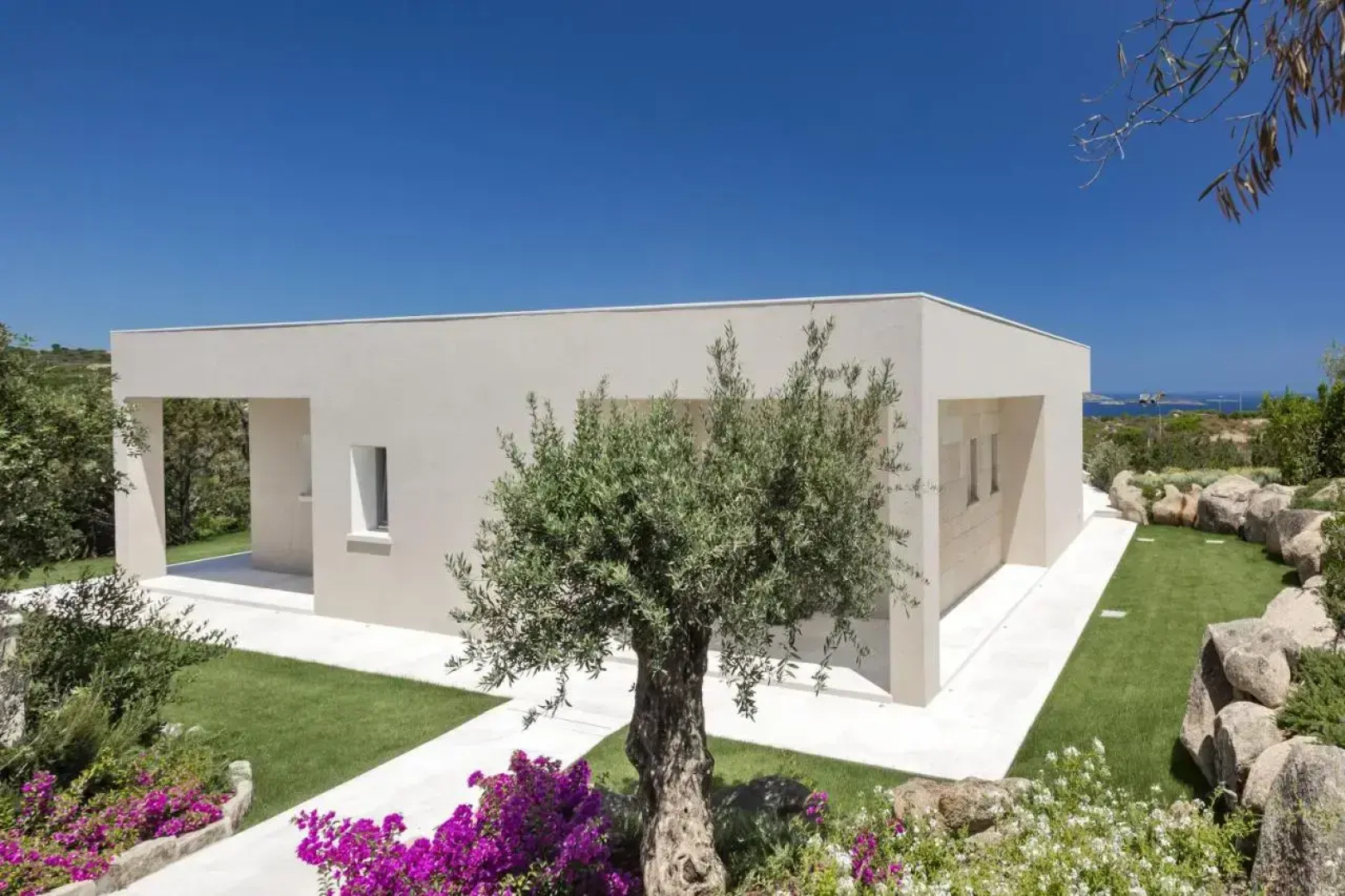 Li Finistreddi Exclusive Country Retreat