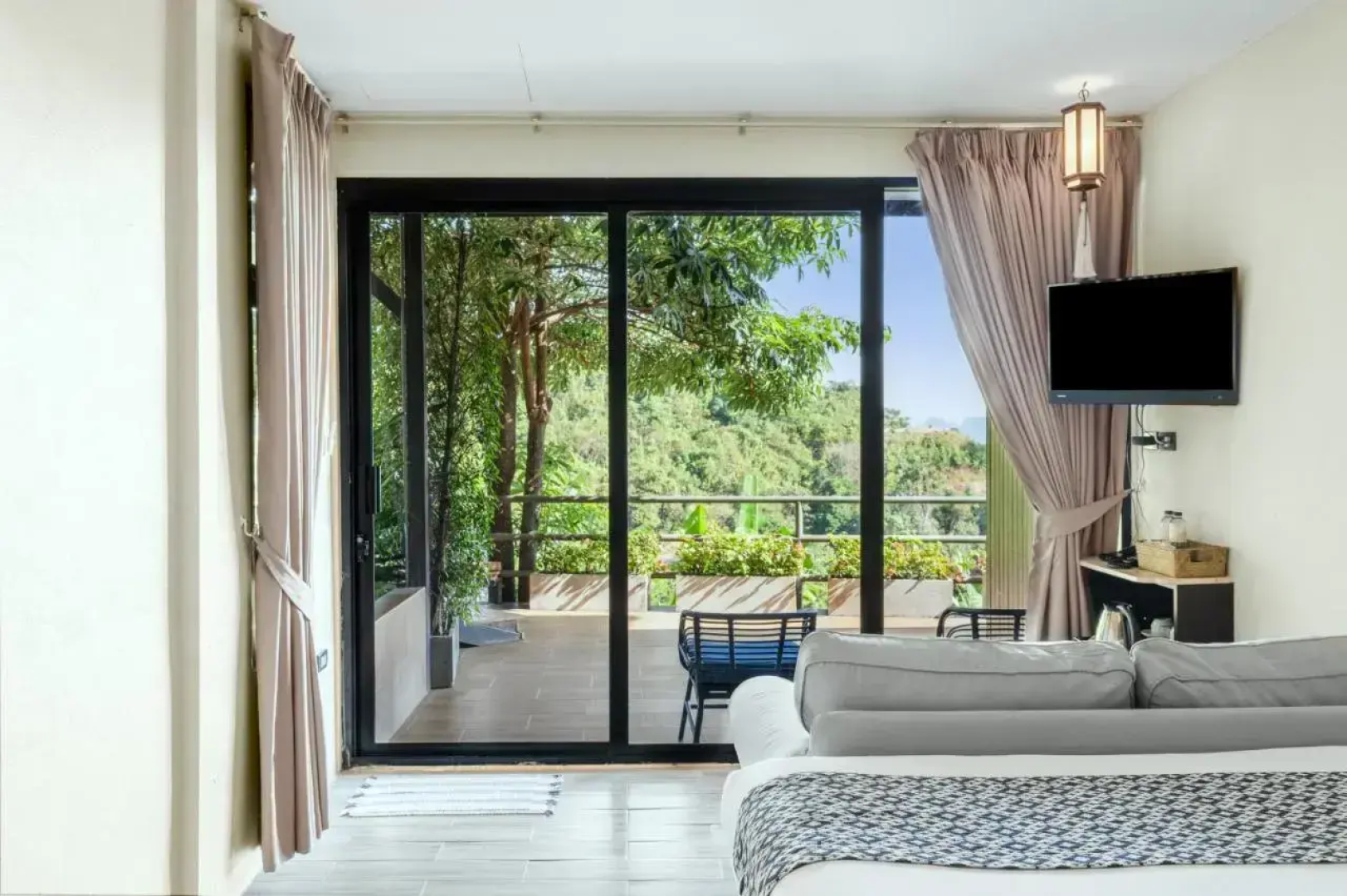 Sametnangshe Boutique