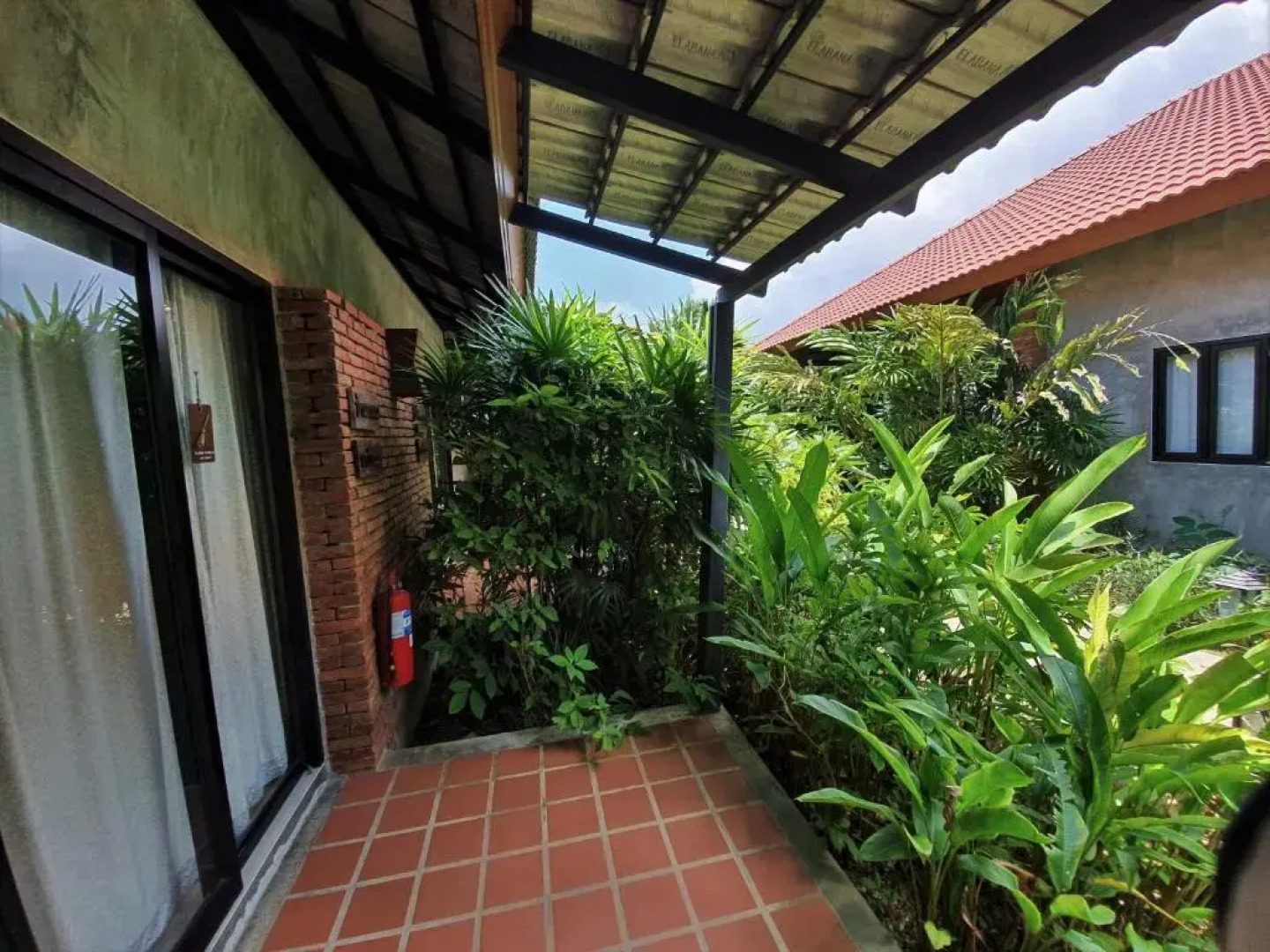 Отель Tropicana Lanta Resort