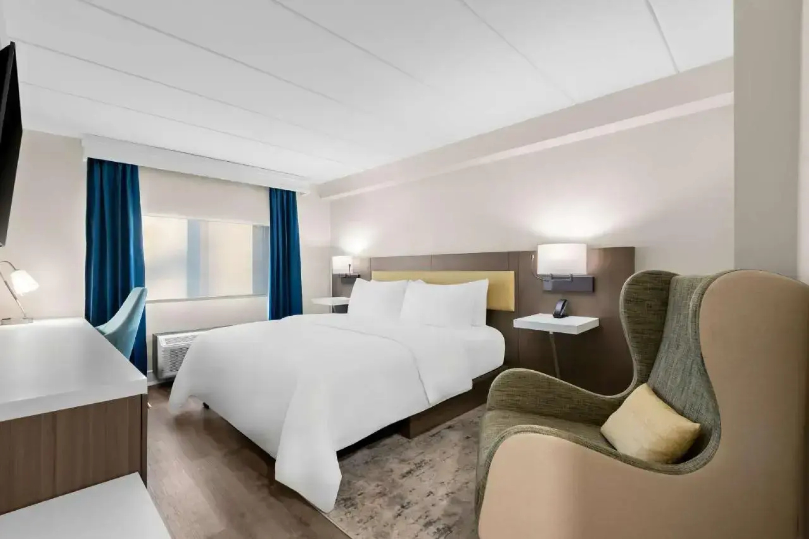 Latitude Suites Tinton Falls Eatontown/BW Premier Collection 